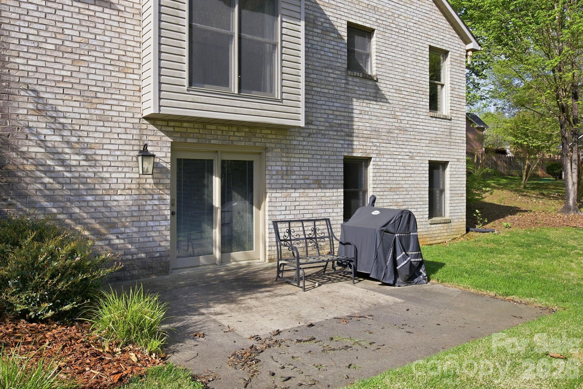 406 Vincent Court Property Photo 42