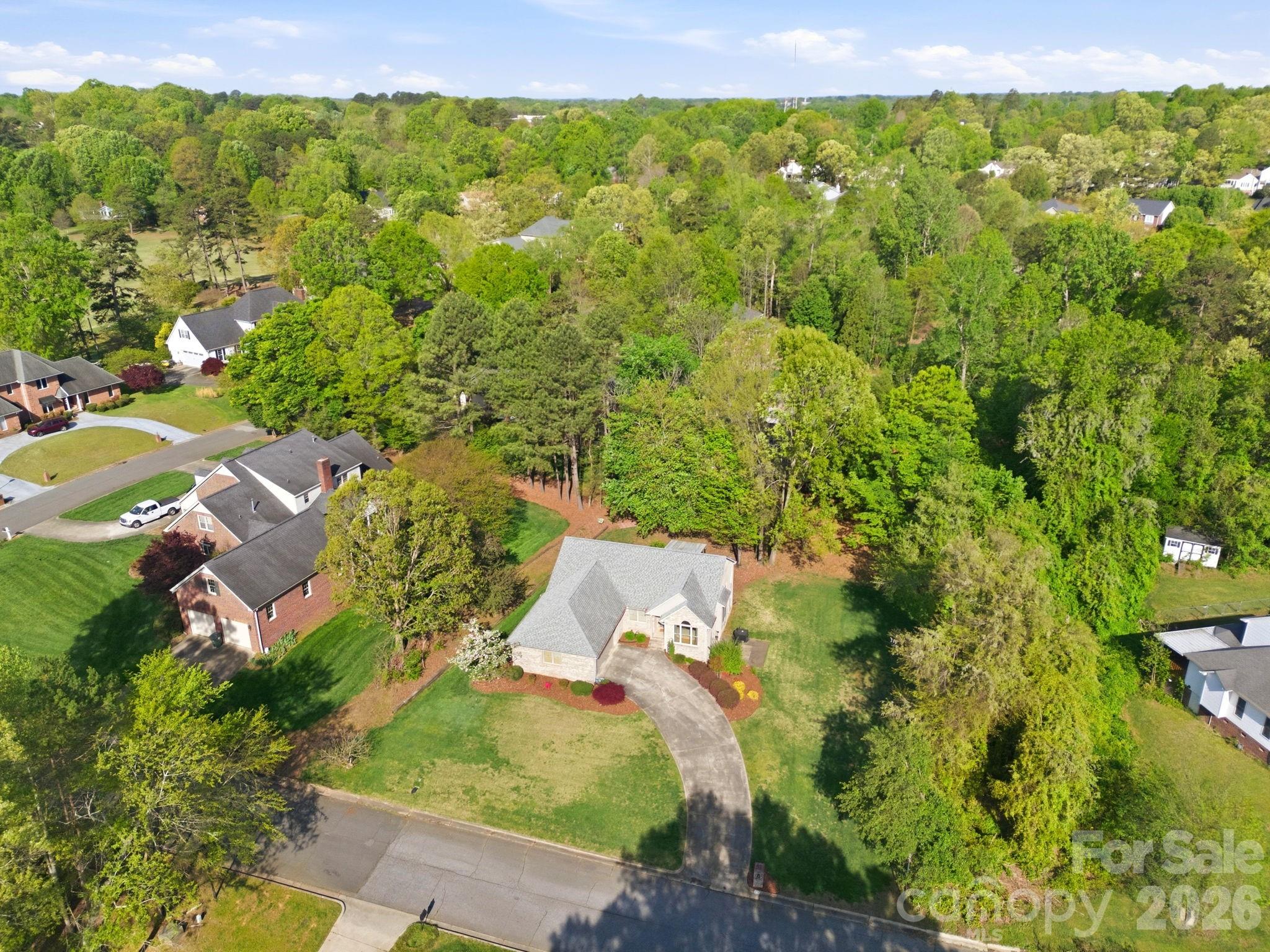 406 Vincent Court Property Photo 48