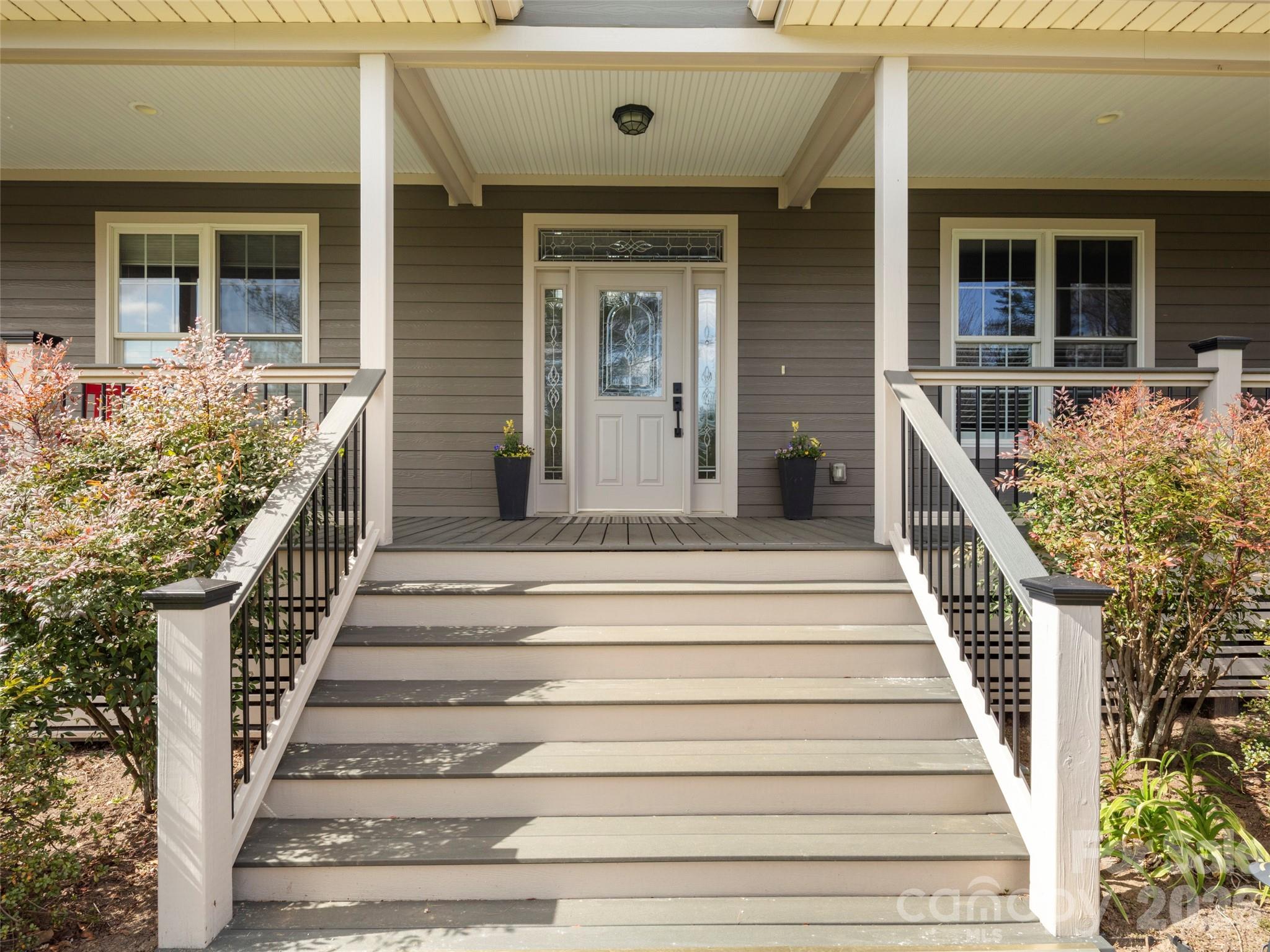 18 Brook Meadows Lane Property Photo 3