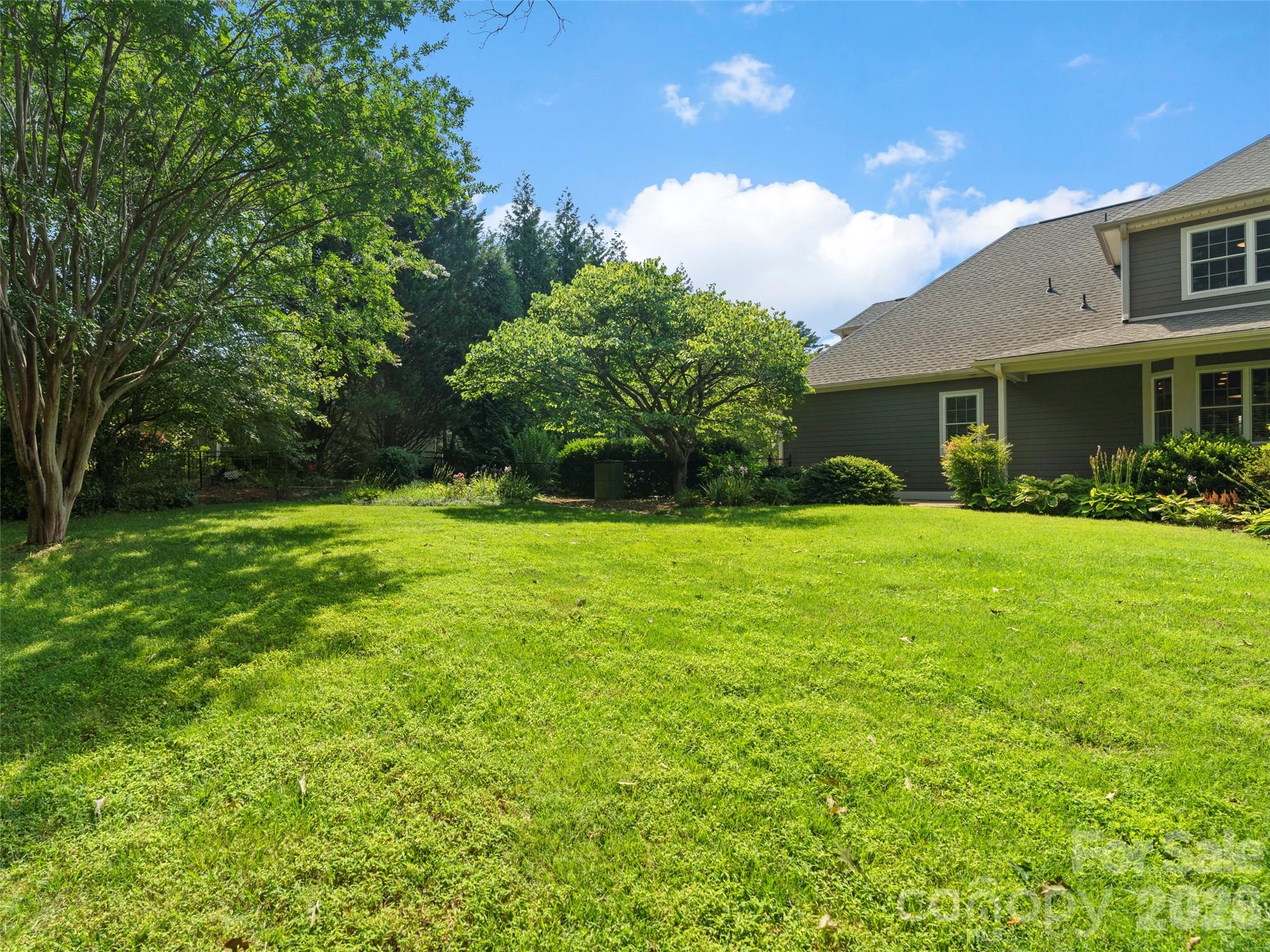 18 Brook Meadows Lane Property Photo 9