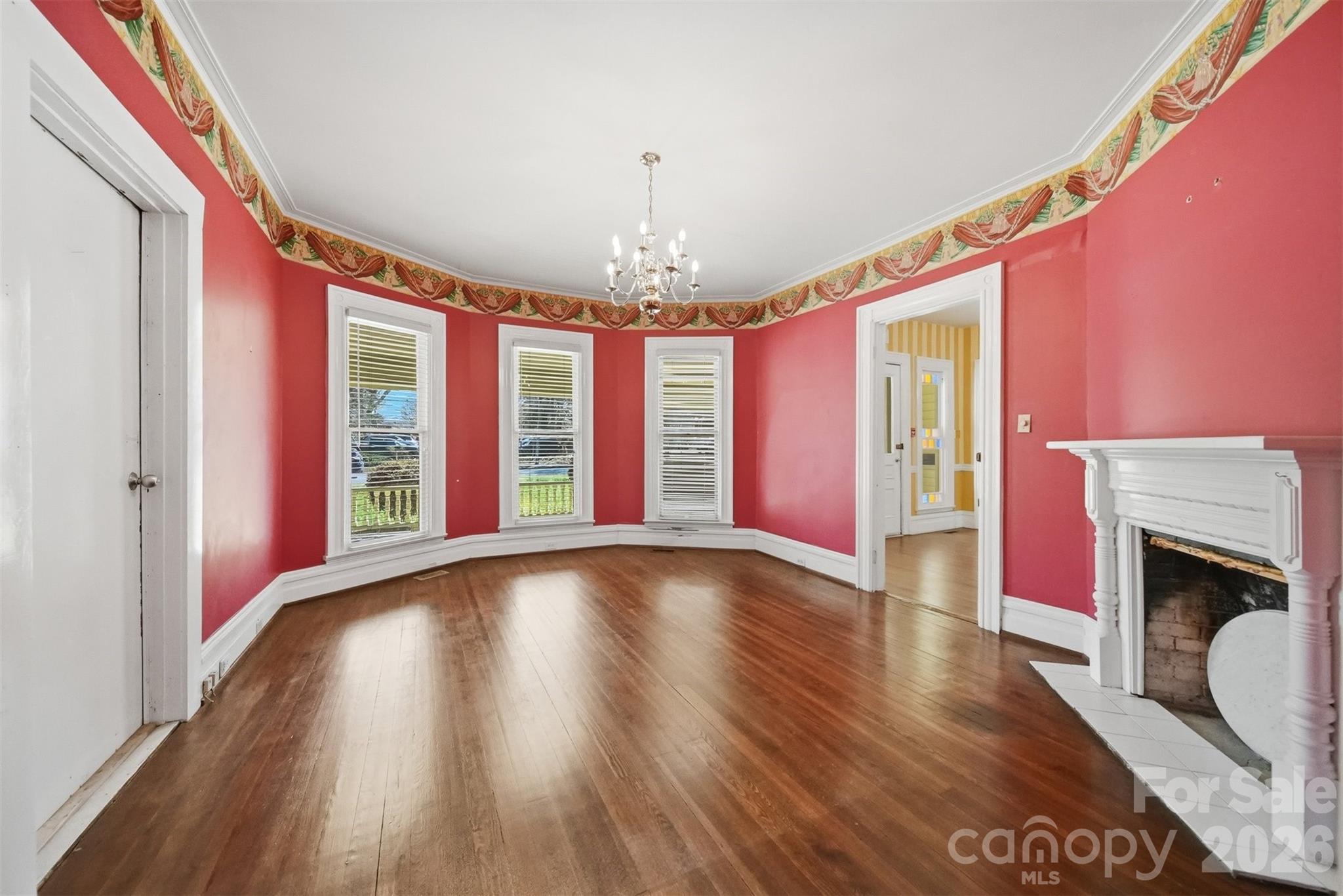 121 5th Avenue Property Photo 6