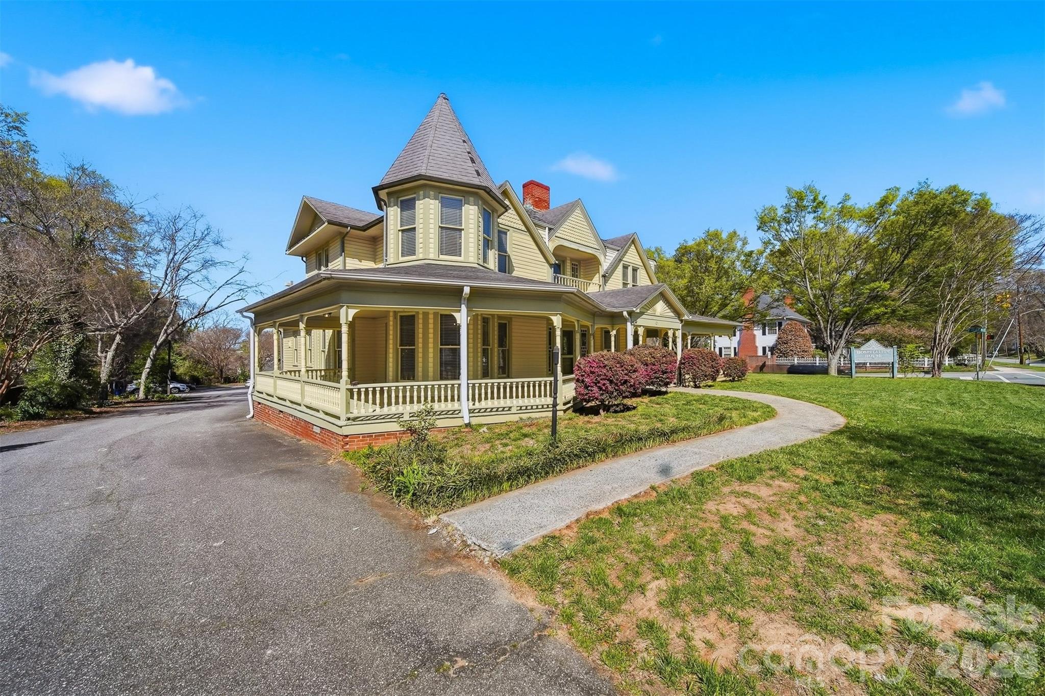121 5th Avenue Property Photo 37