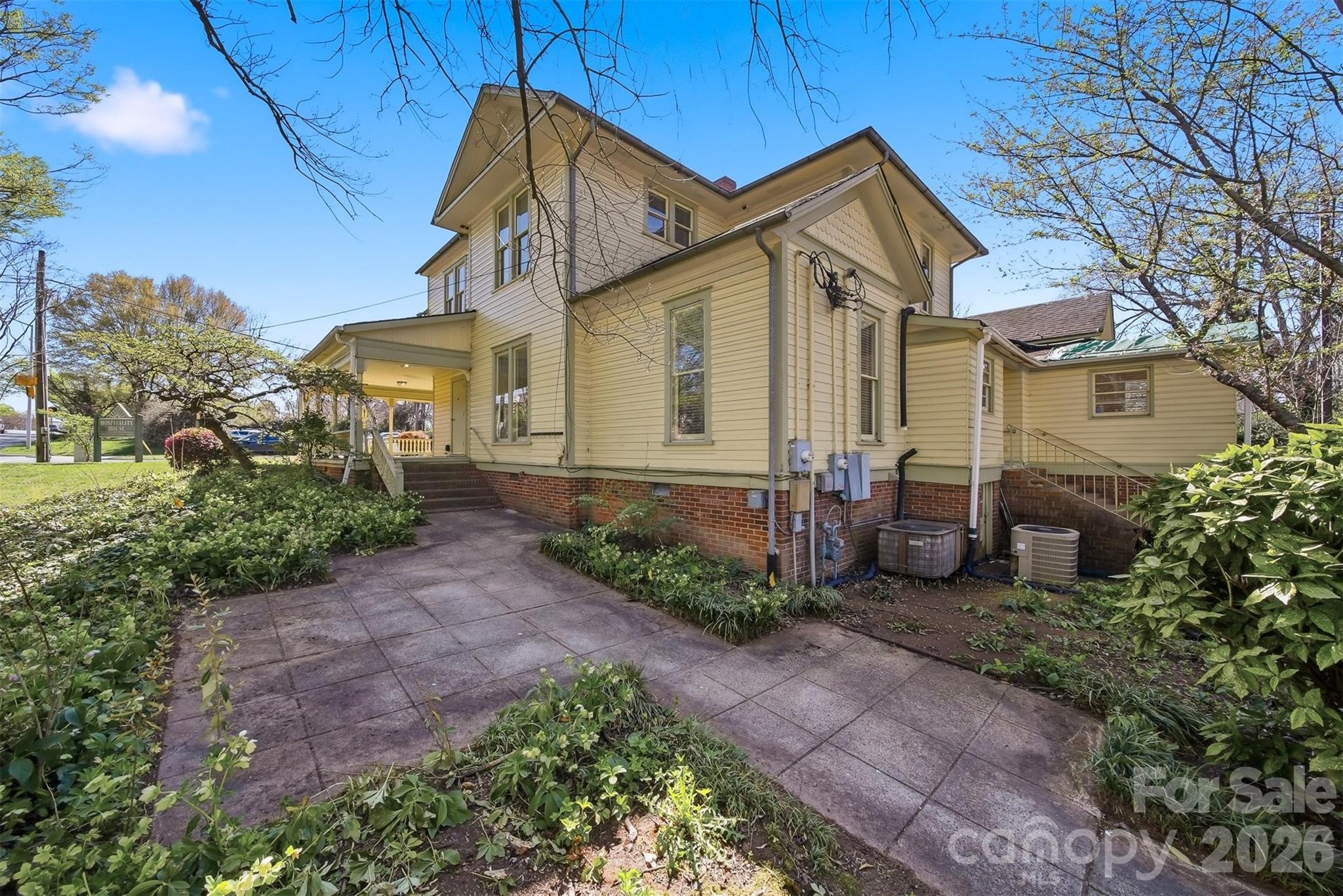 121 5th Avenue Property Photo 38
