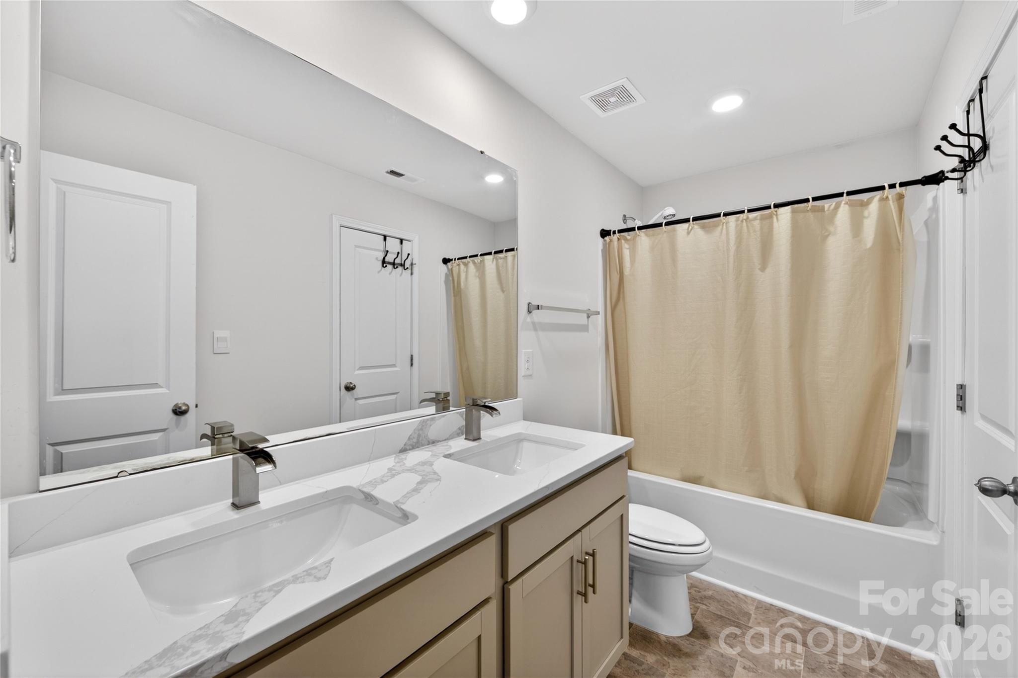 111 Beech Tree Lane Property Photo 15