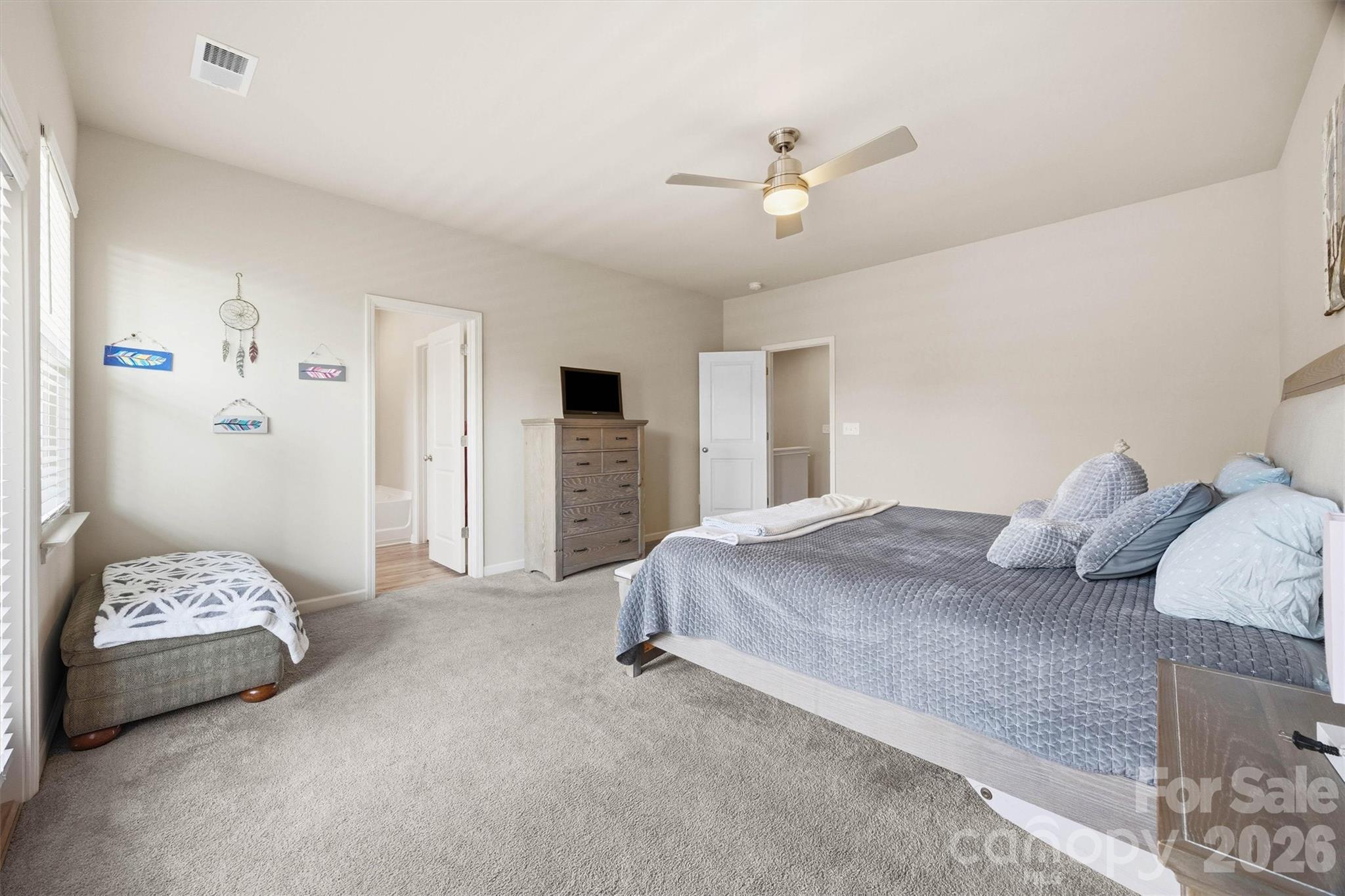 204 Overstone Court Property Photo 20