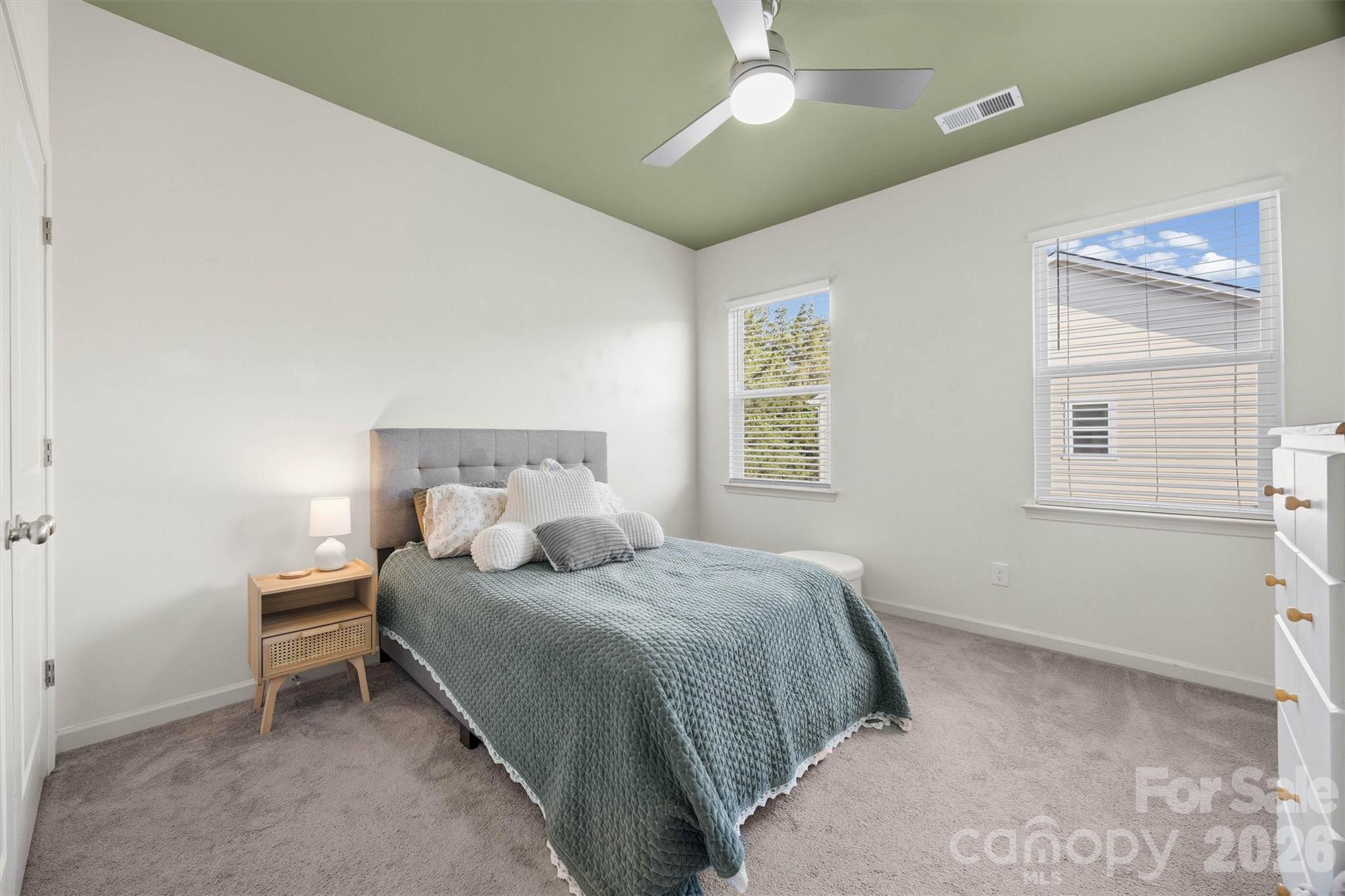204 Overstone Court Property Photo 28