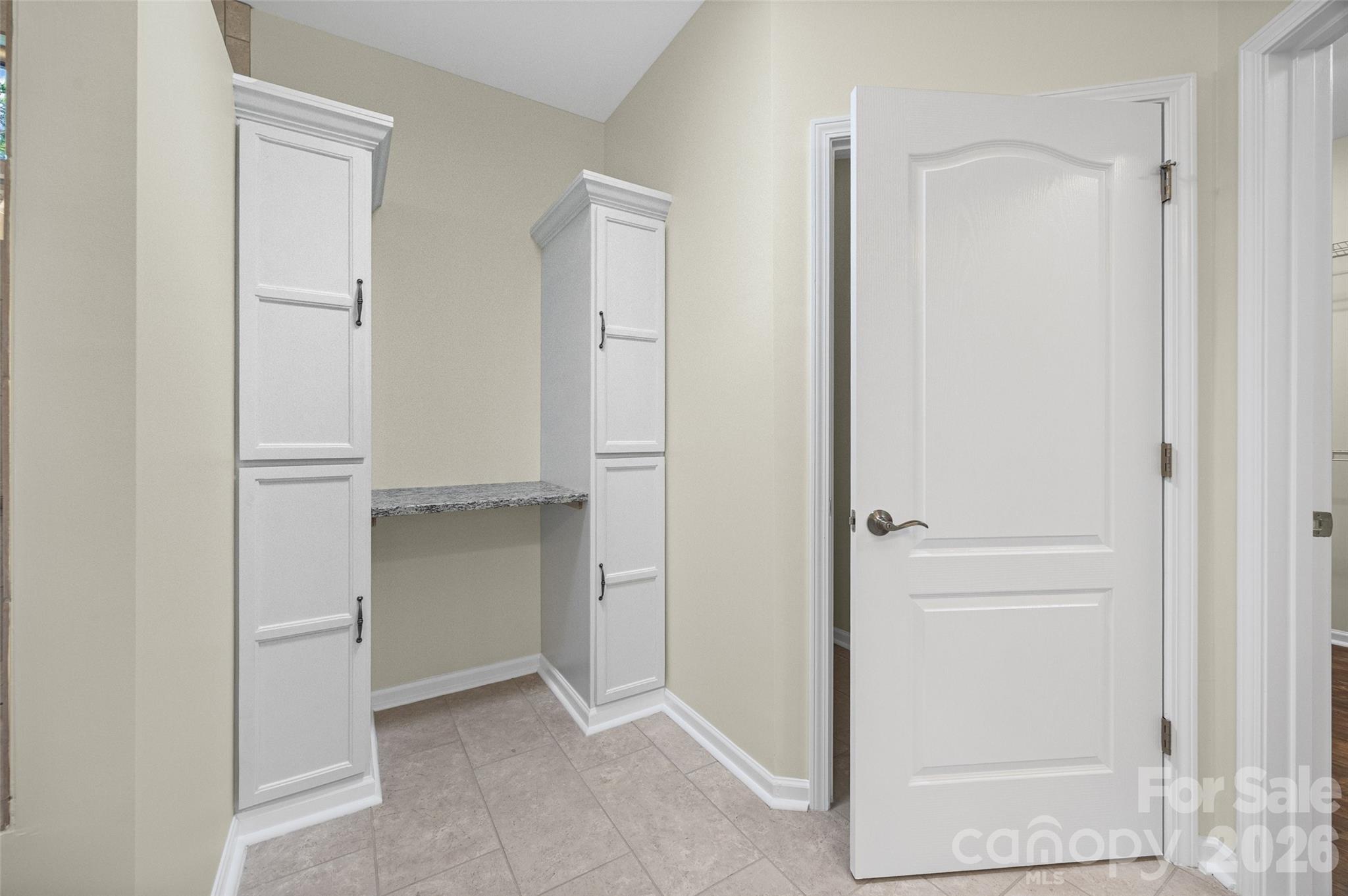426 Haven Avenue Property Photo 27