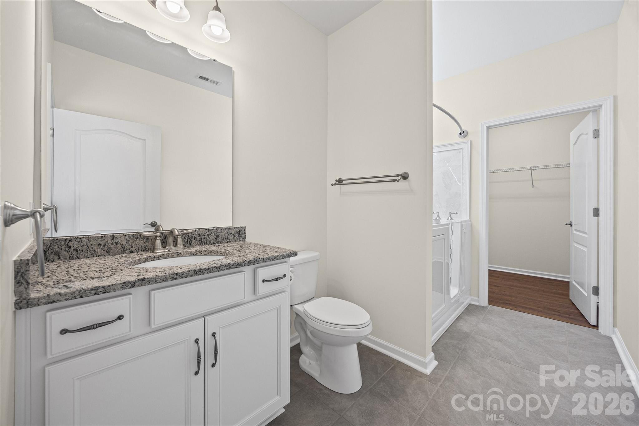 426 Haven Avenue Property Photo 32