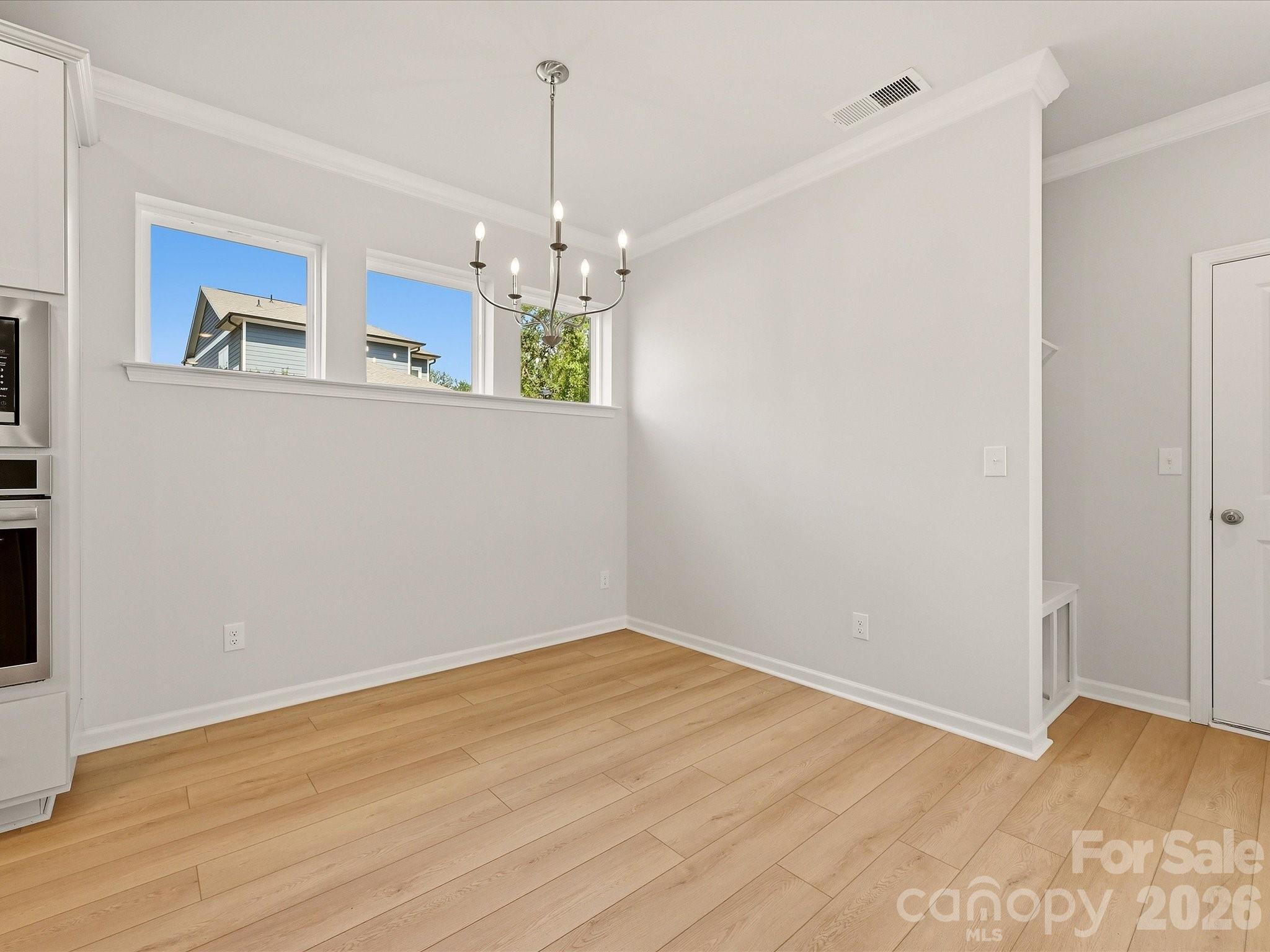 18200 Middle Springs Lane Property Photo 8