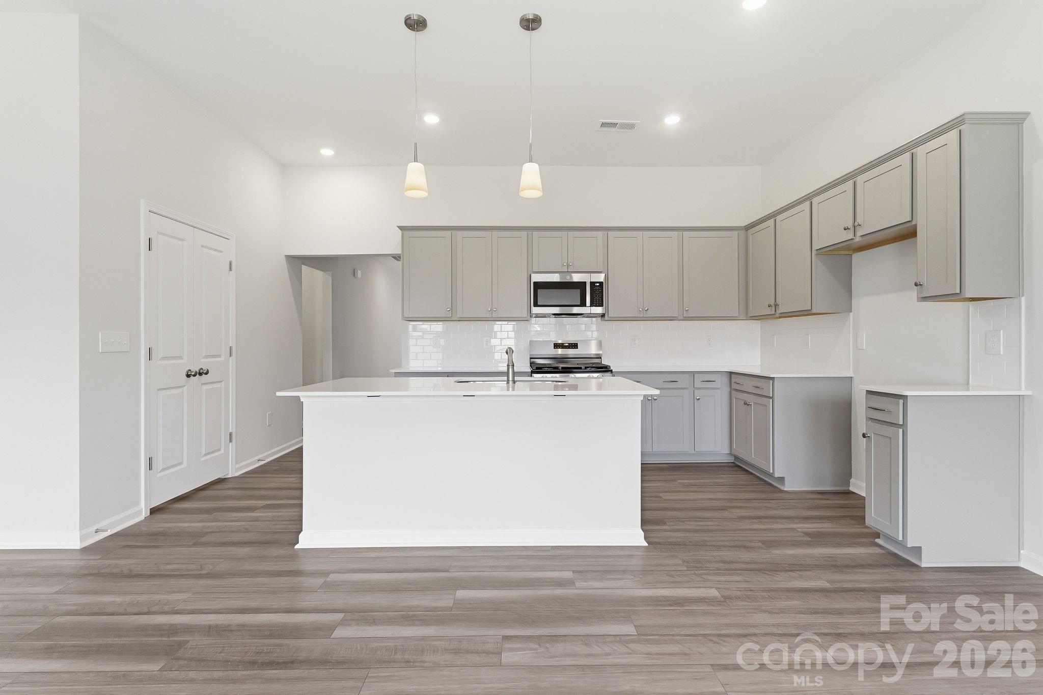 223 Rodeo Drive Property Photo 5
