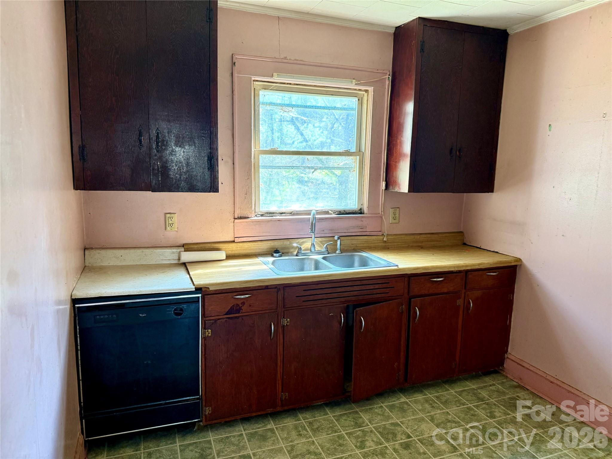 144 Branch Street Property Photo 3