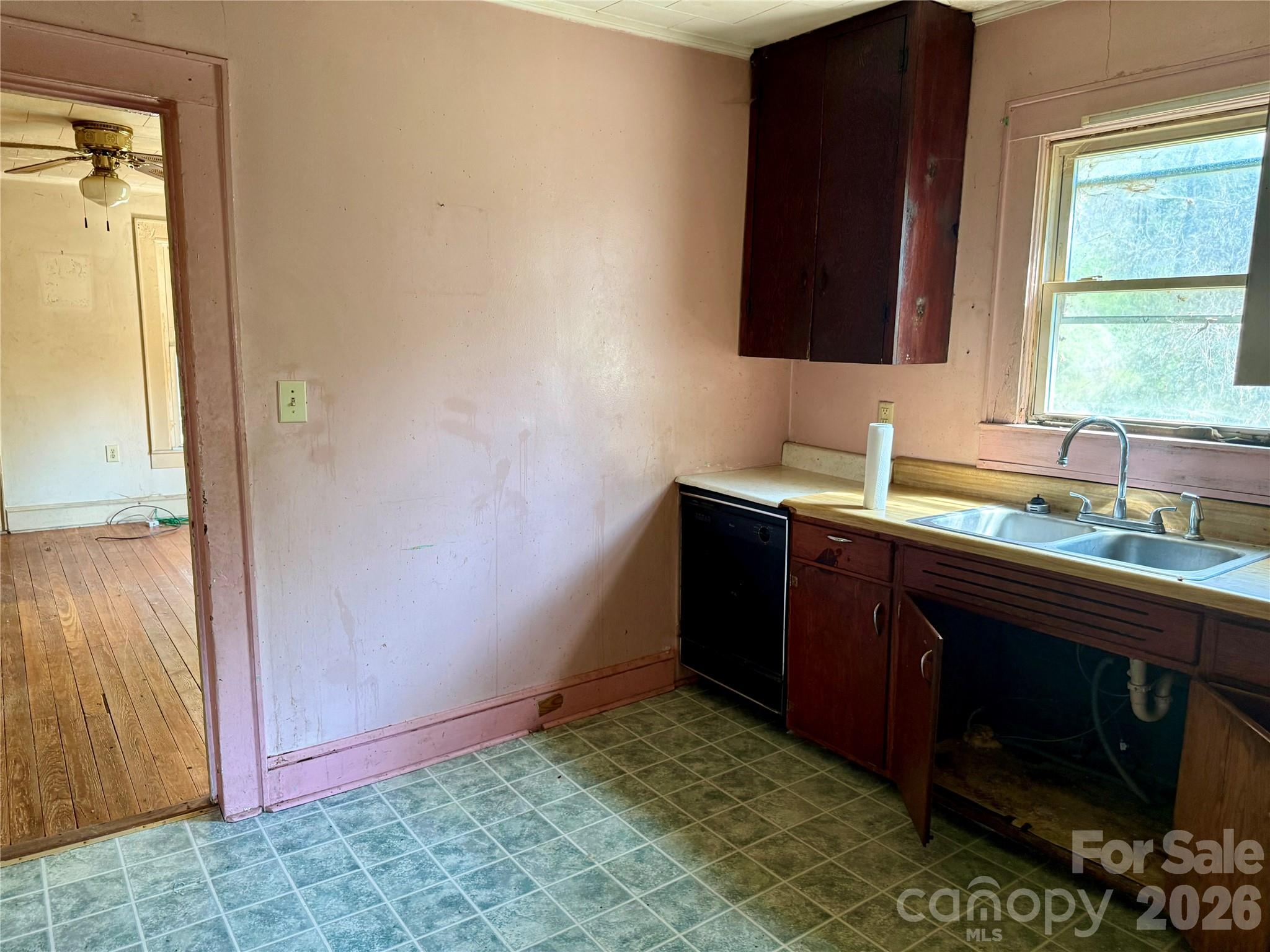 144 Branch Street Property Photo 11