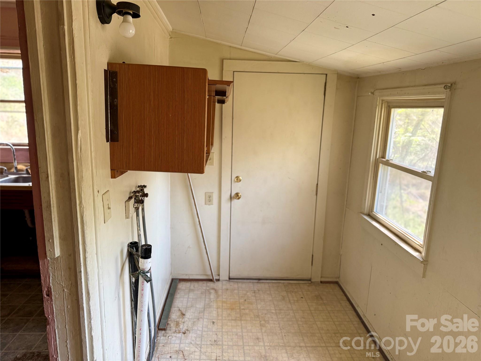 144 Branch Street Property Photo 12