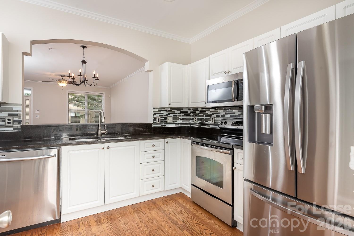 206 S Cedar Street Property Photo 4