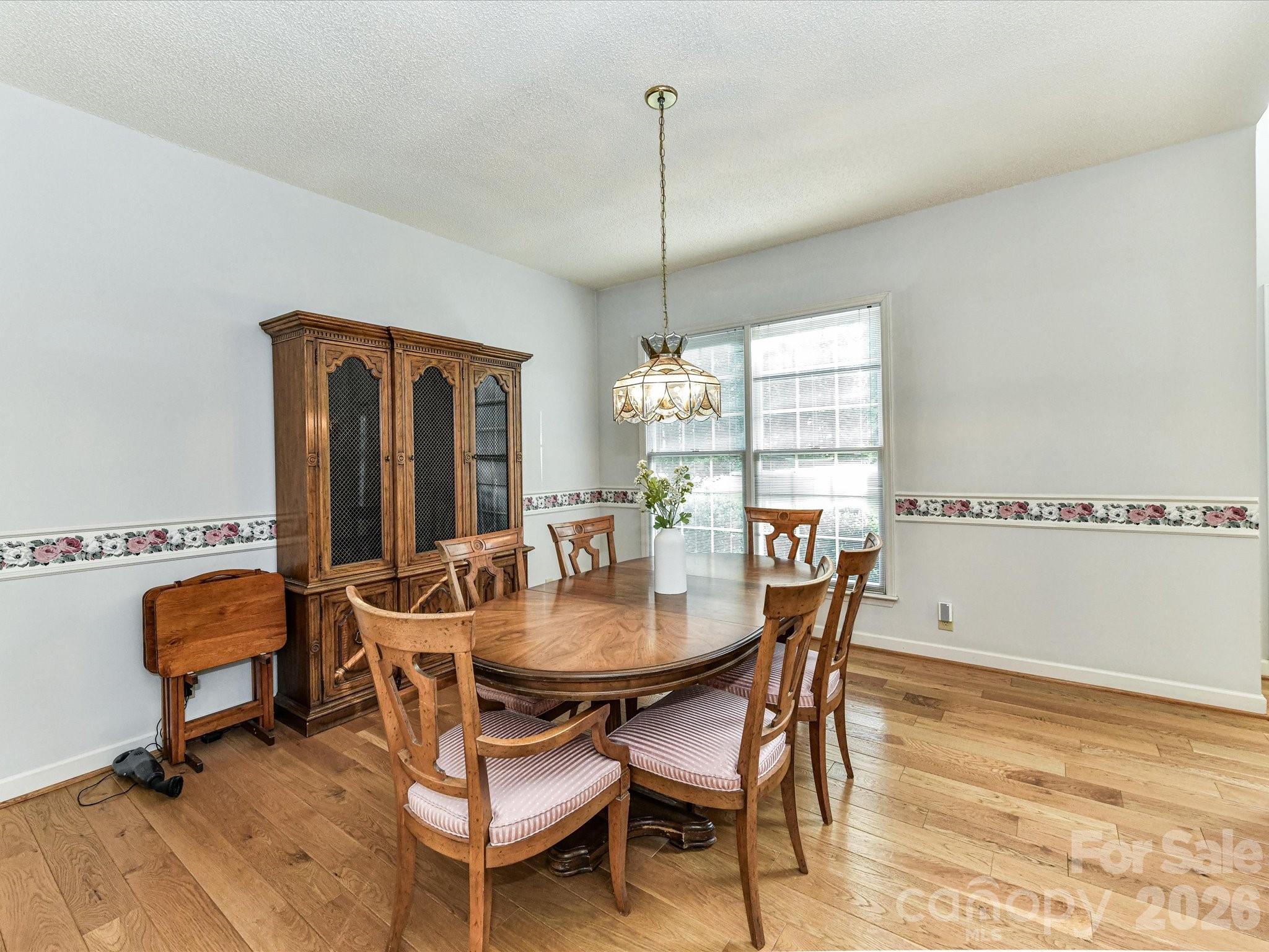 1931 Kilmonack Lane Property Photo 4