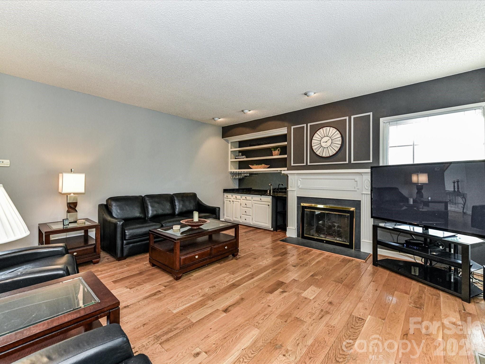 1931 Kilmonack Lane Property Photo 6