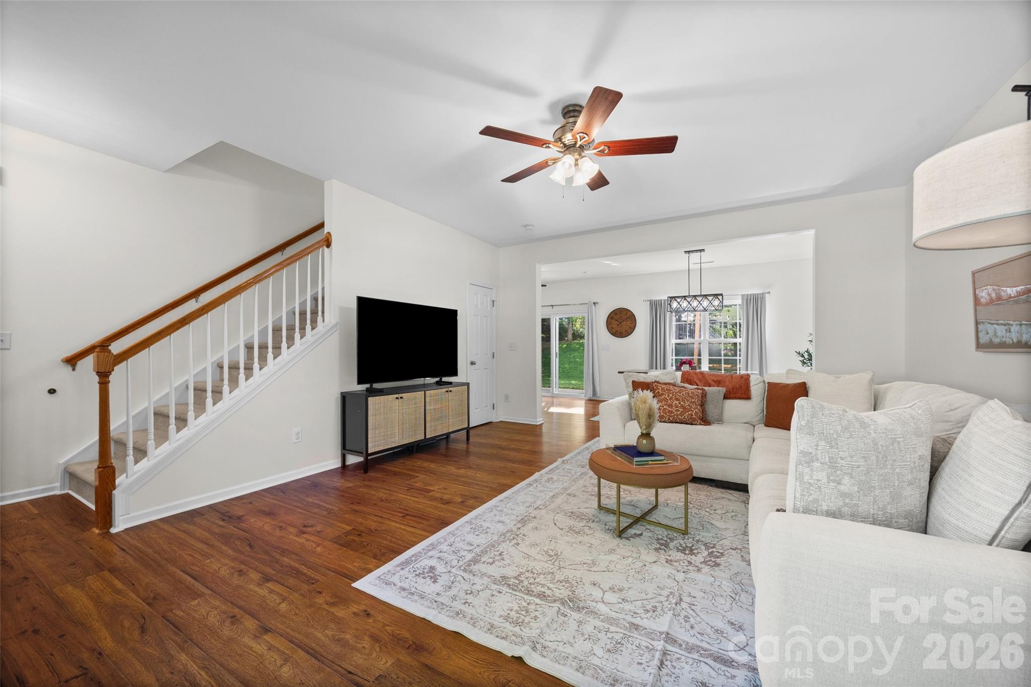 3253 Wicklow Lane Property Photo 11