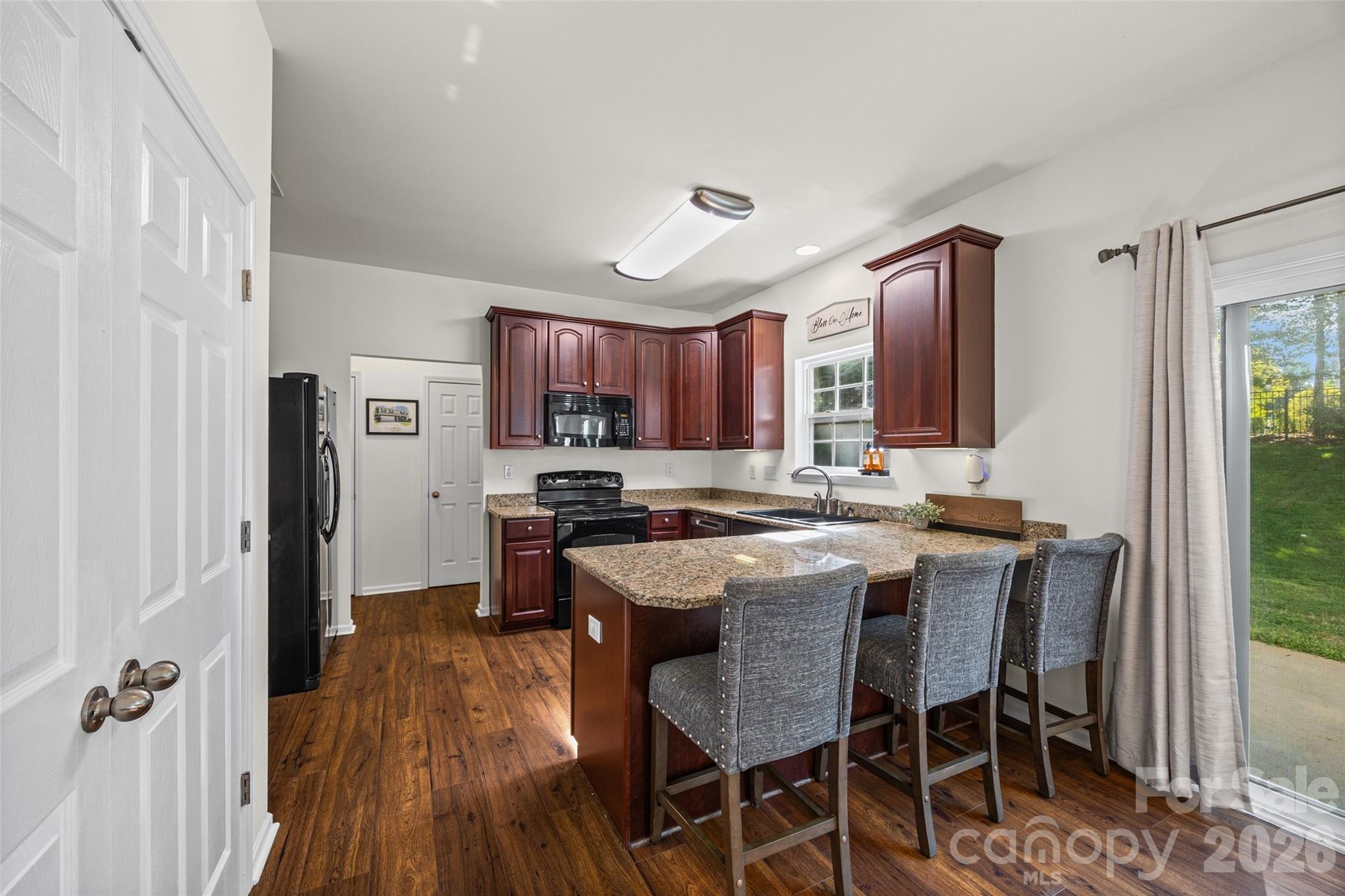 3253 Wicklow Lane Property Photo 15