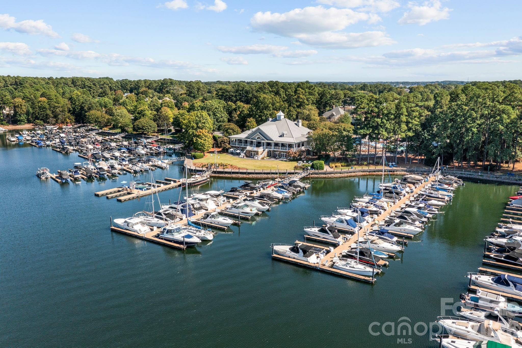18710 Peninsula Cove Lane Property Photo 44