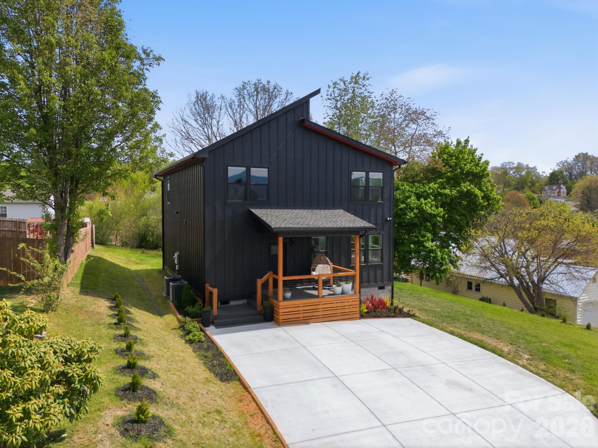 30 First Street Property Photo 2