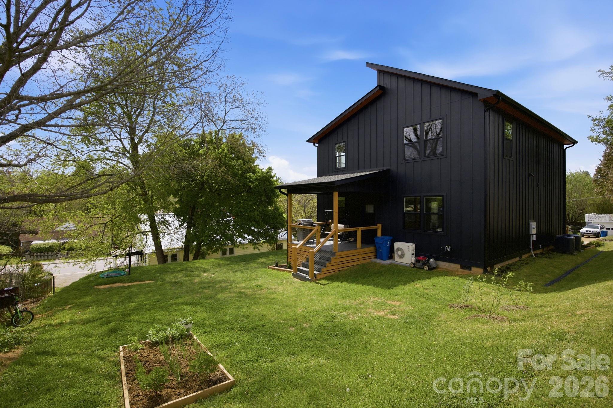 30 First Street Property Photo 34