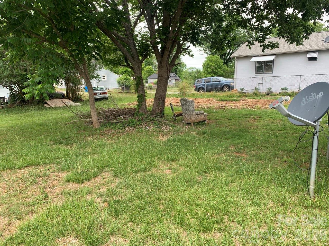 522 W Concord Street Property Photo 5