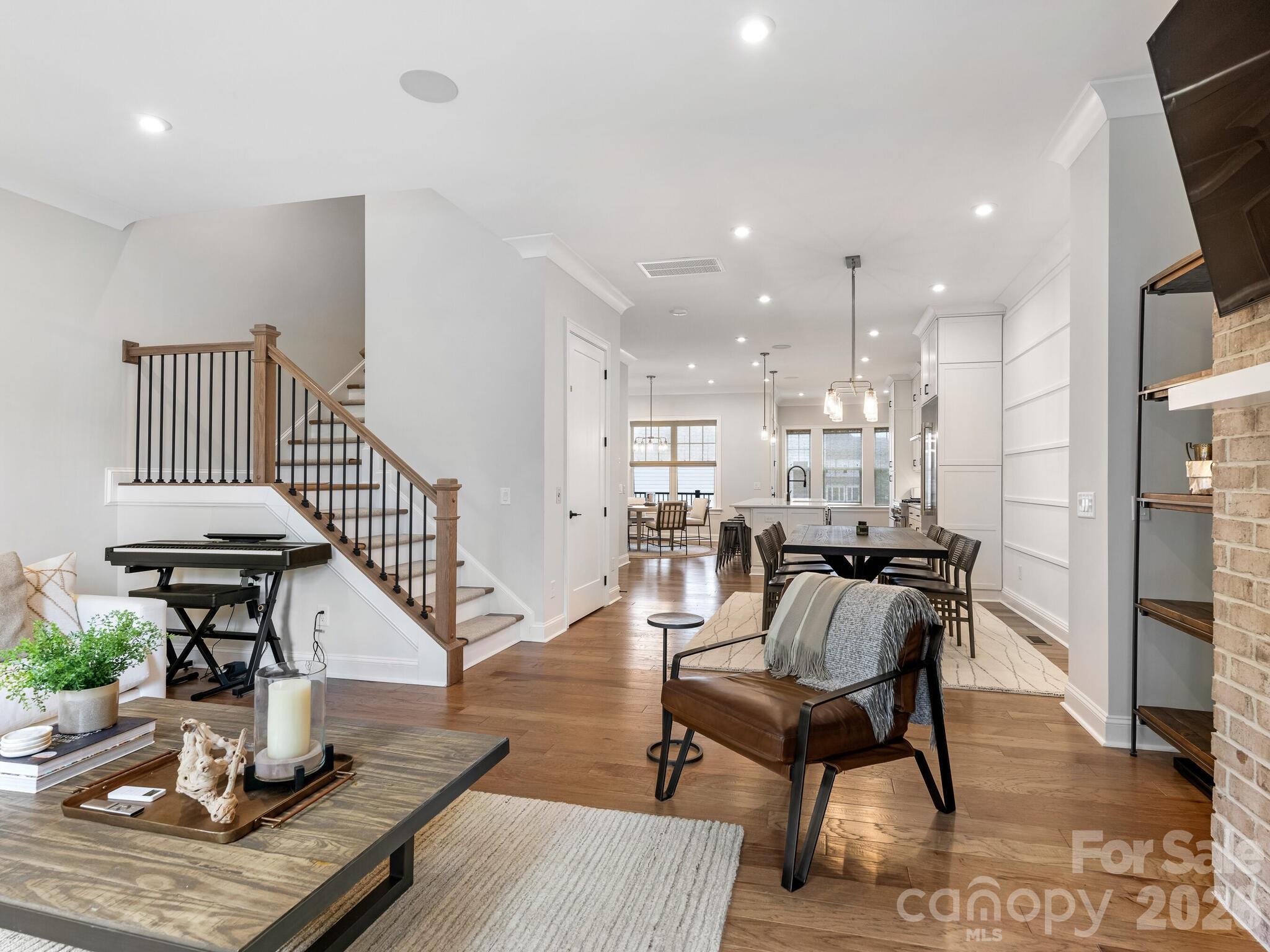 2555 Deacon Avenue Property Photo 16
