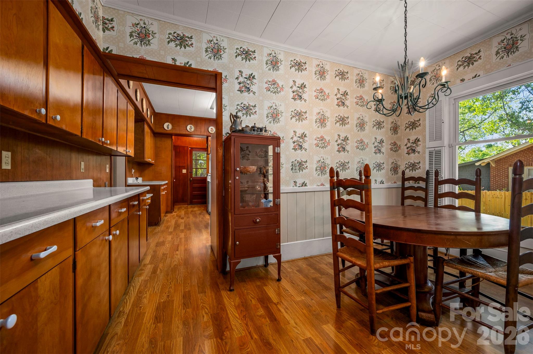 151 S Magnolia Street Property Photo 18
