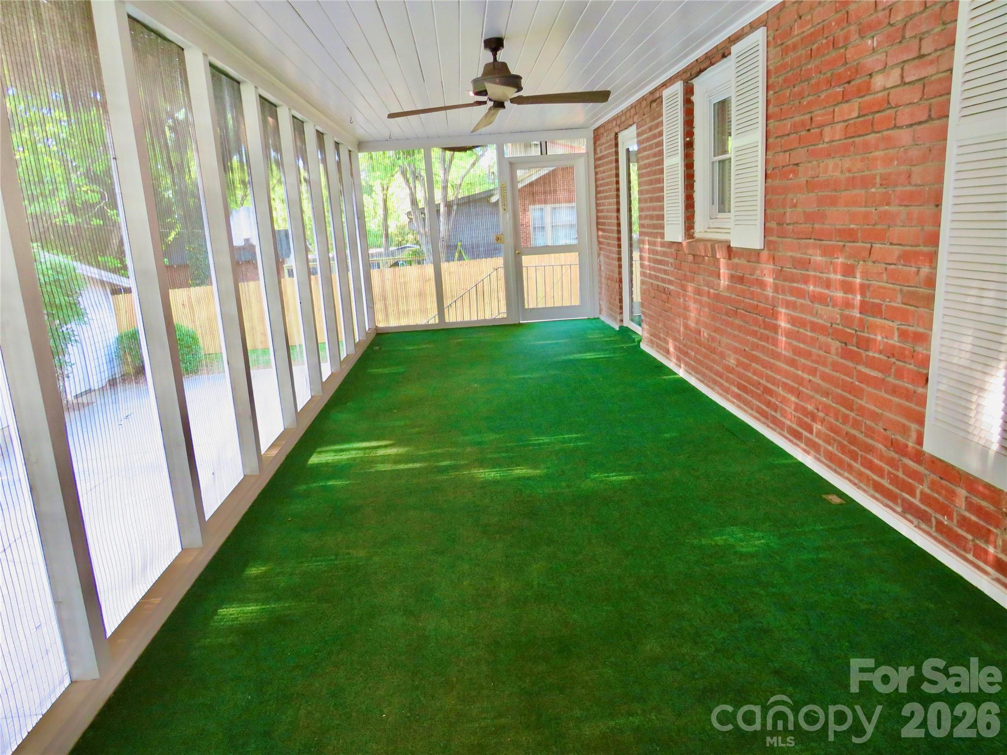 151 S Magnolia Street Property Photo 34