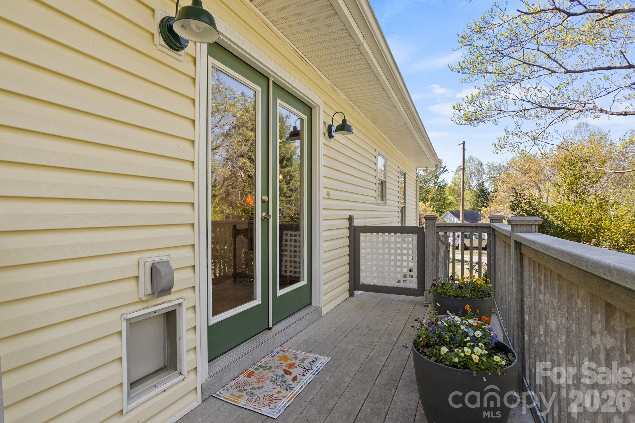 367 Crescent Street Property Photo 2