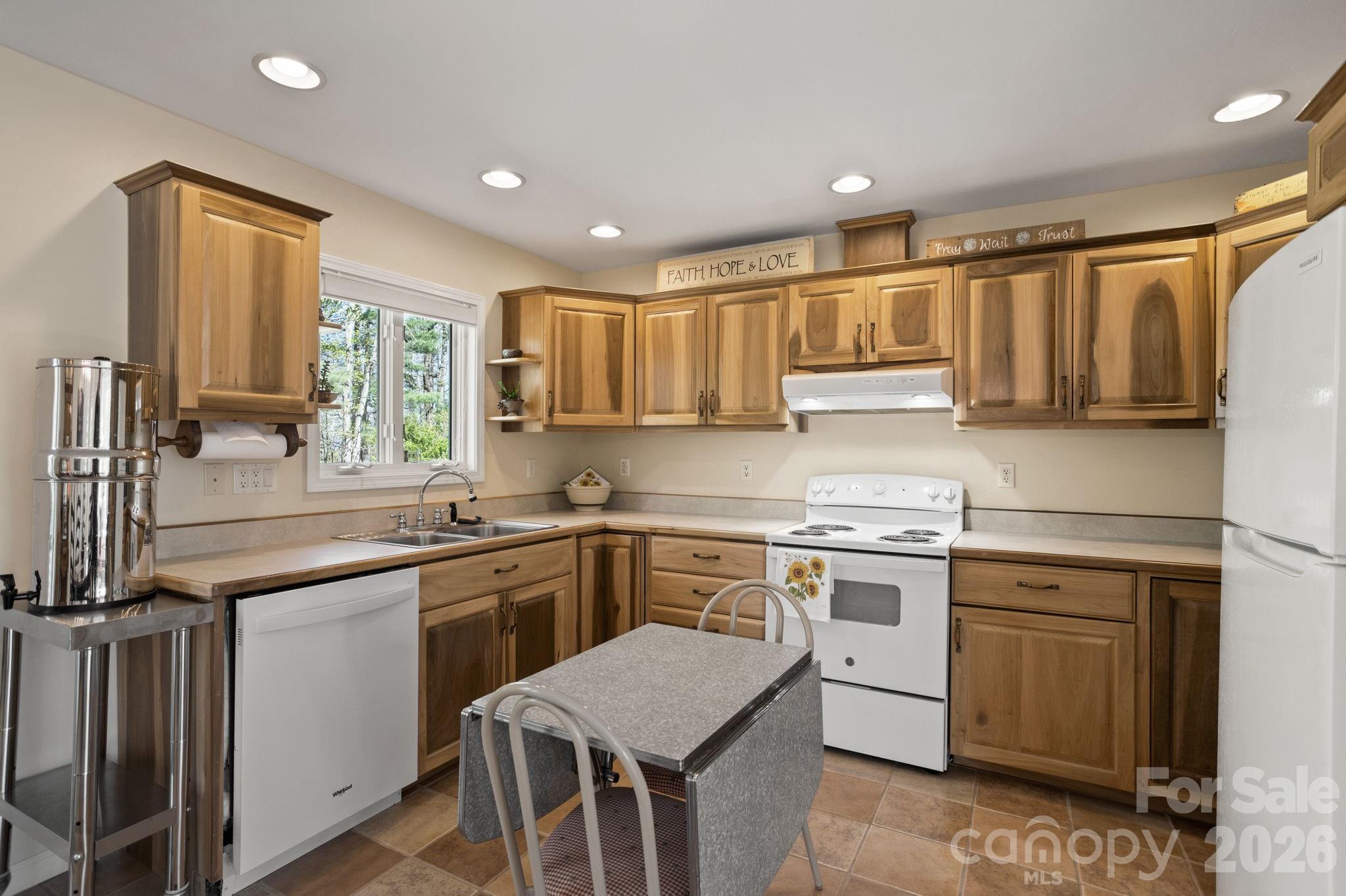 367 Crescent Street Property Photo 17