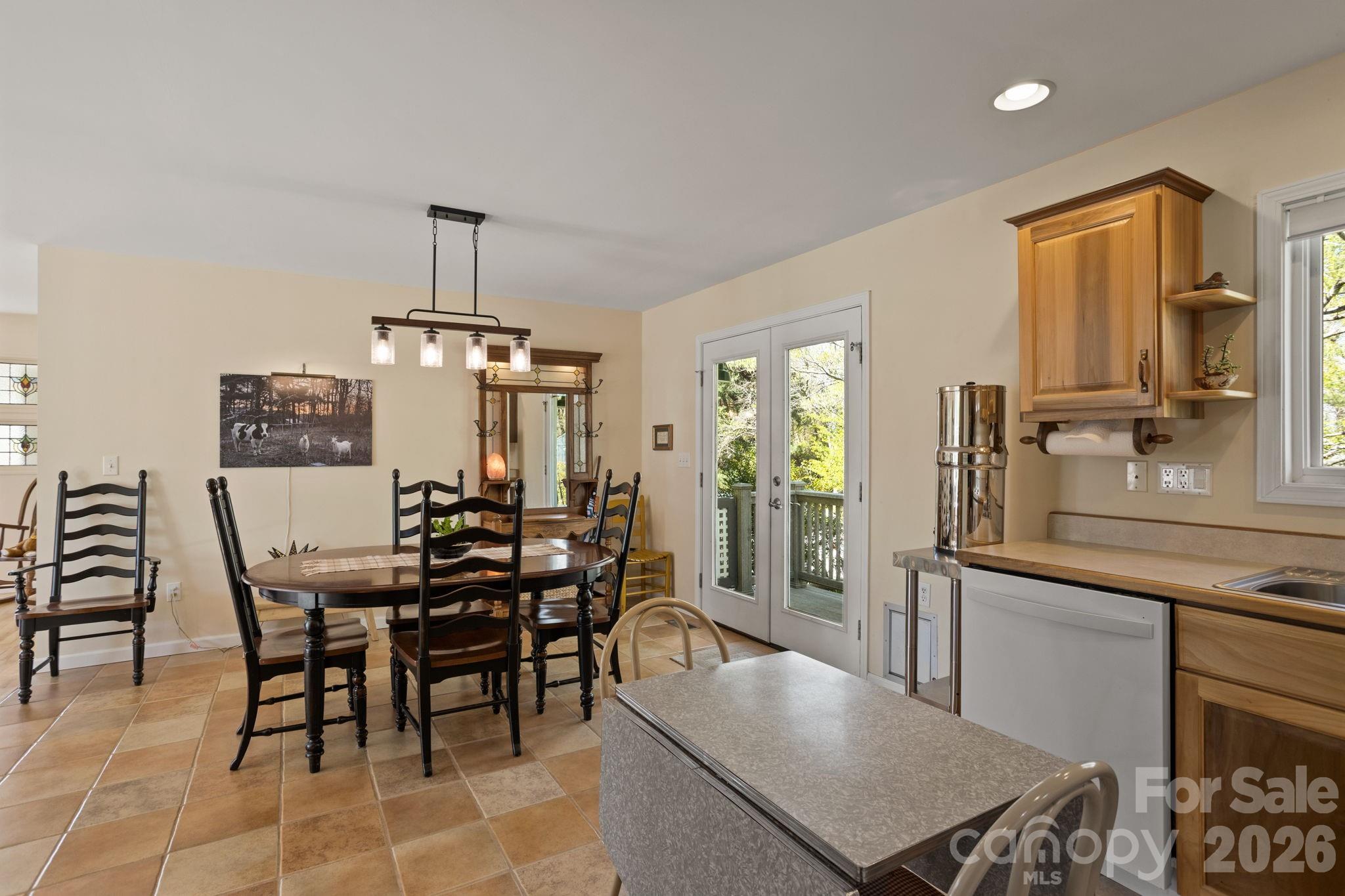 367 Crescent Street Property Photo 19