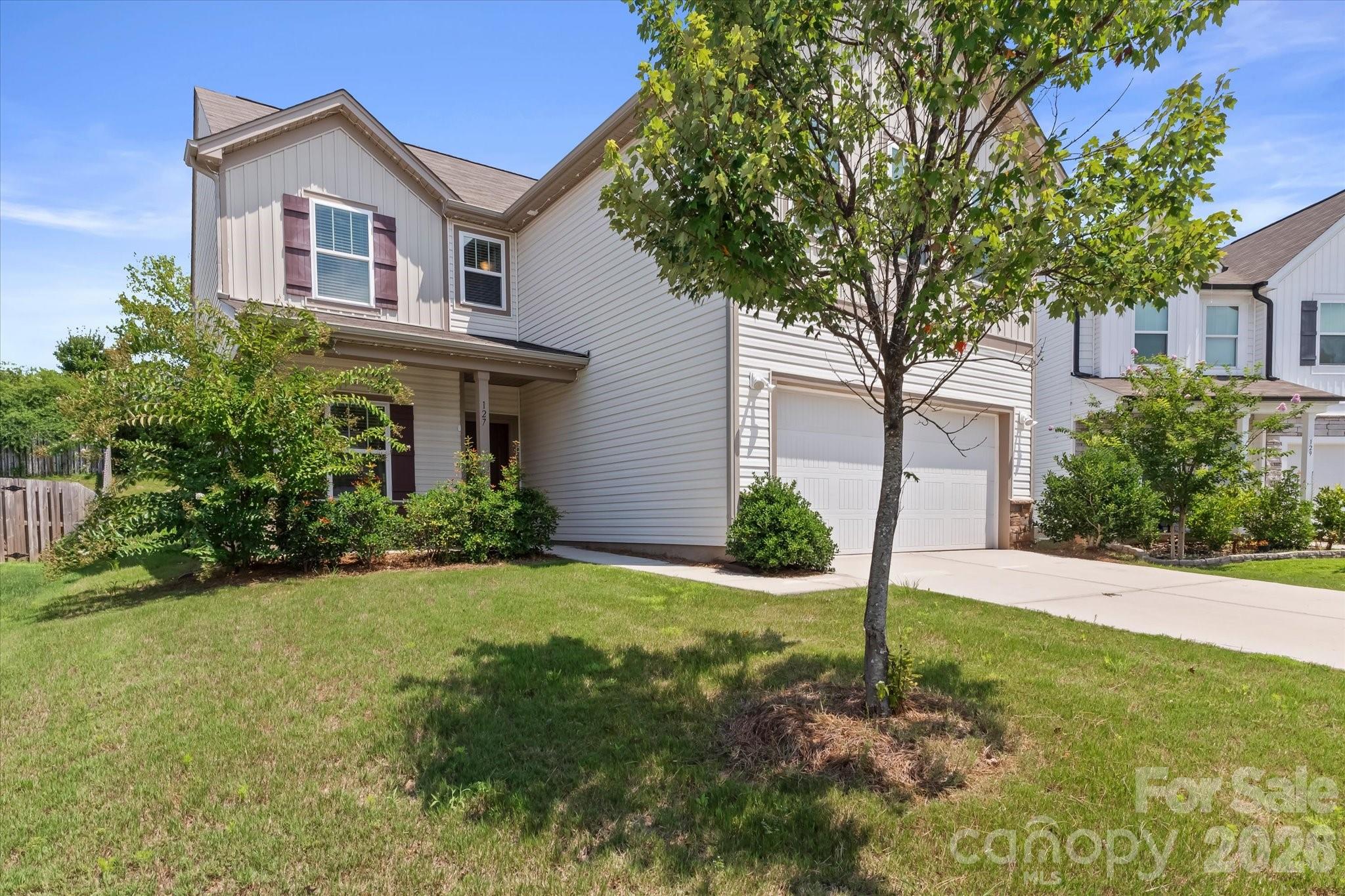 127 Buoy Lane Property Photo 2