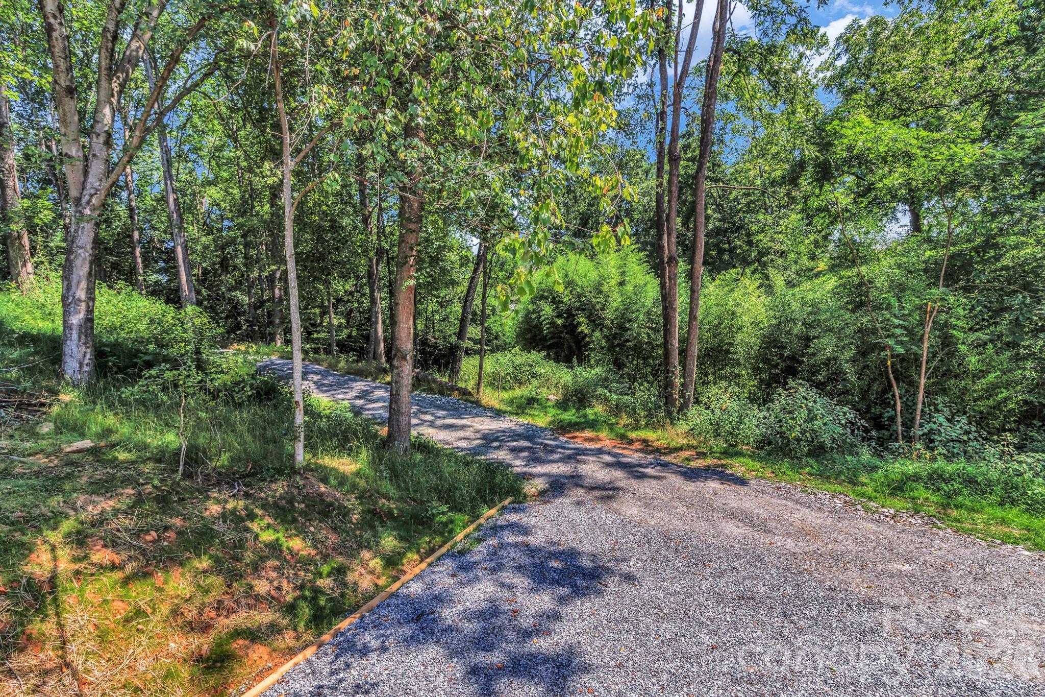 21 Carolinda Lane Property Photo 25