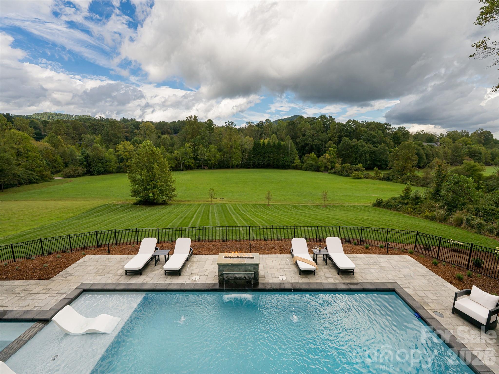 39 Bear Flower Trail Property Photo 14