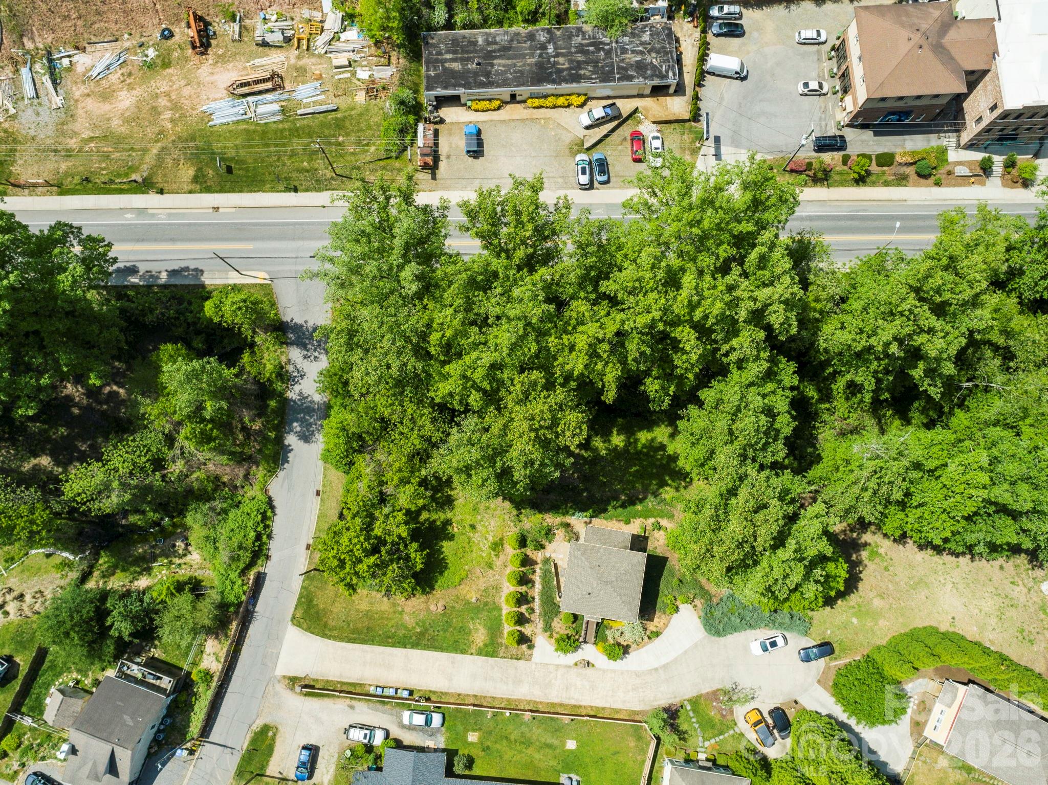 9999 Euclid Boulevard Property Photo 15