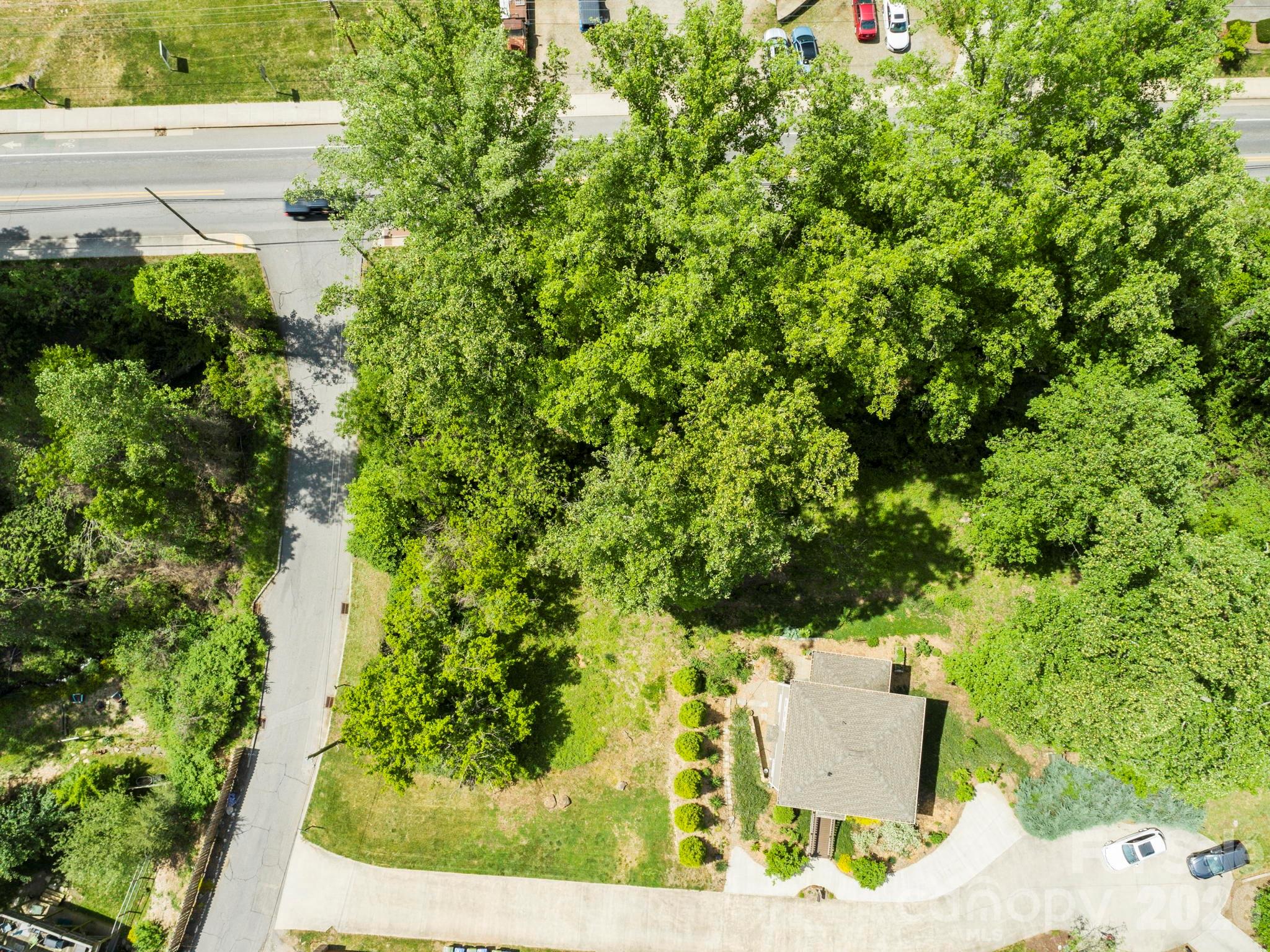 9999 Euclid Boulevard Property Photo 16