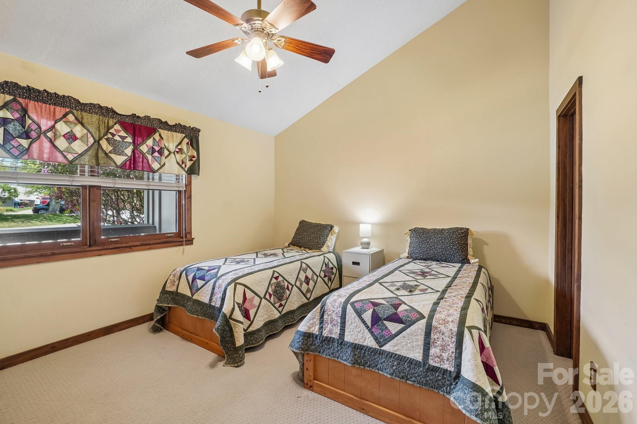 302 Eagles Nest Court Property Photo 16