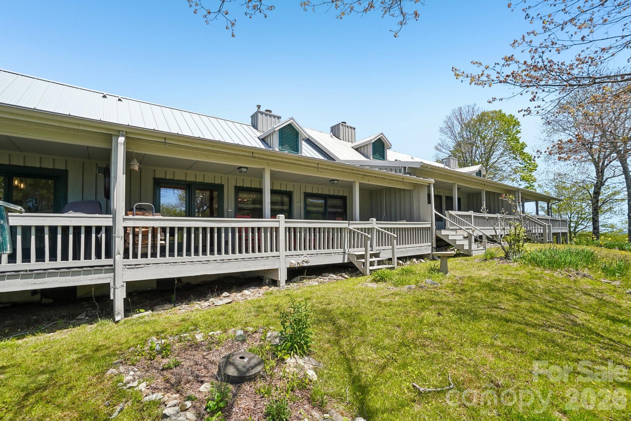 302 Eagles Nest Court Property Photo 20