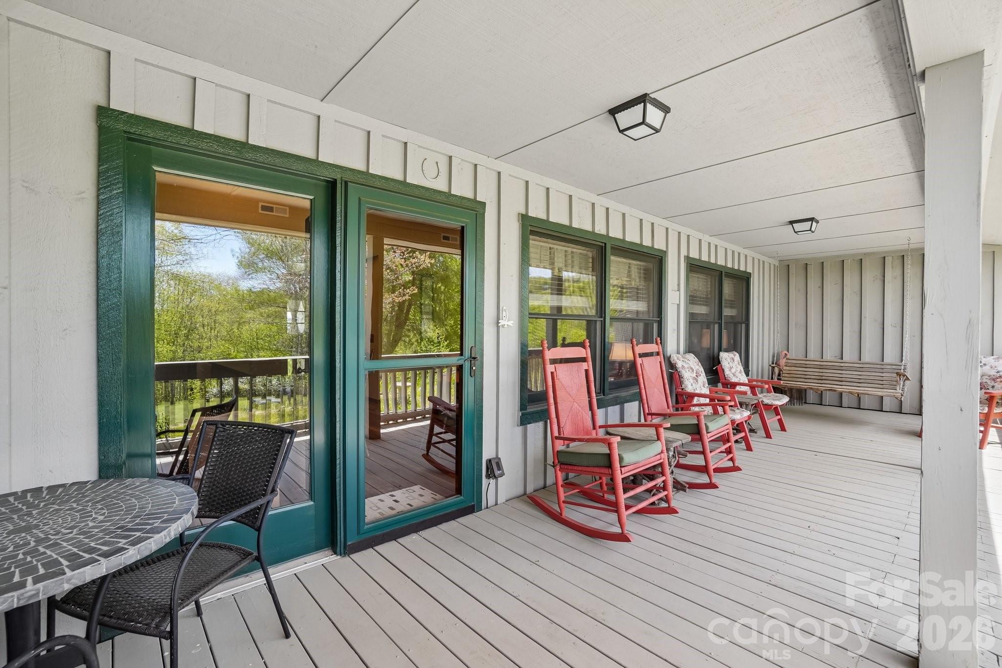 302 Eagles Nest Court Property Photo 22