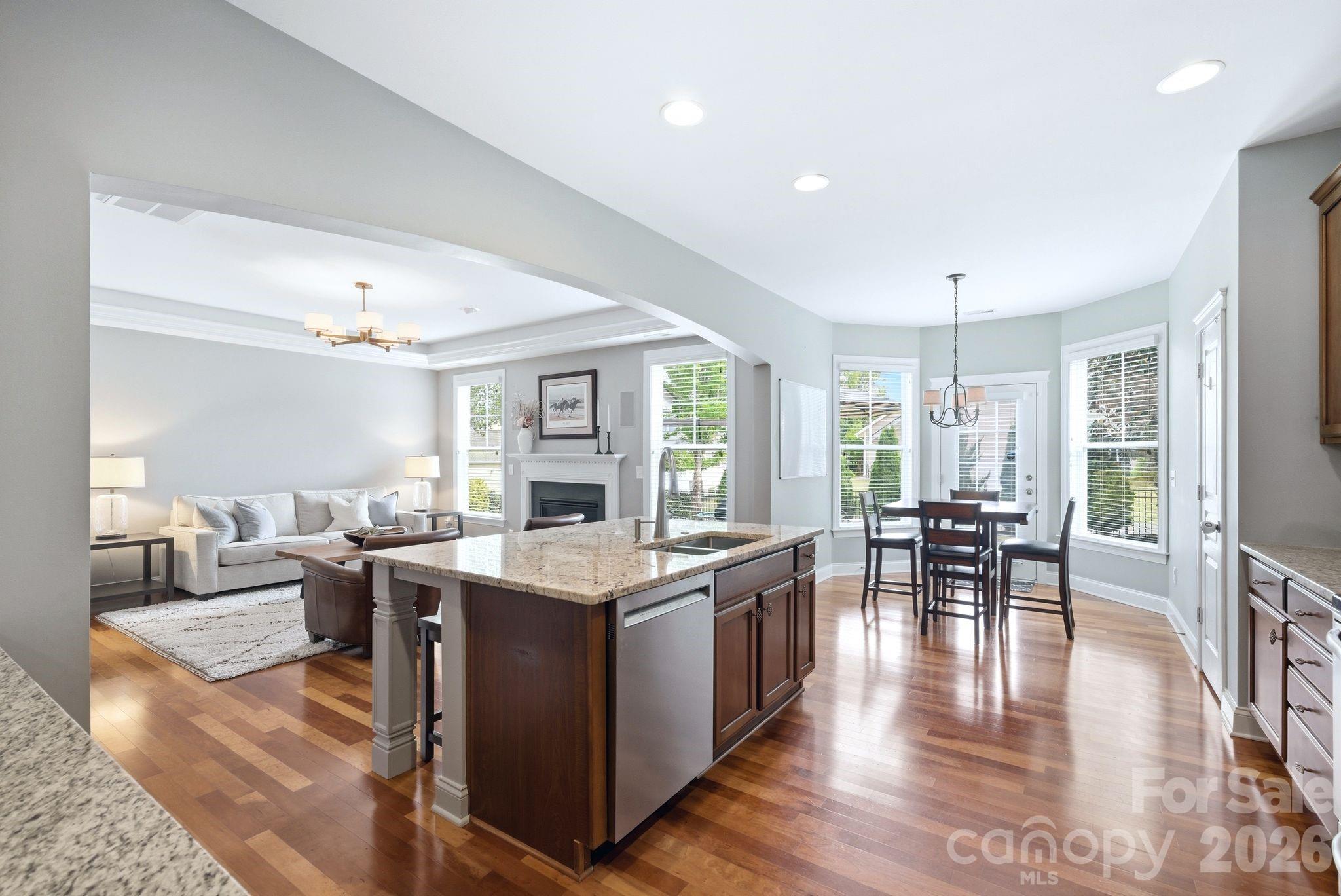 8029 Whitehawk Hill Road Property Photo 4