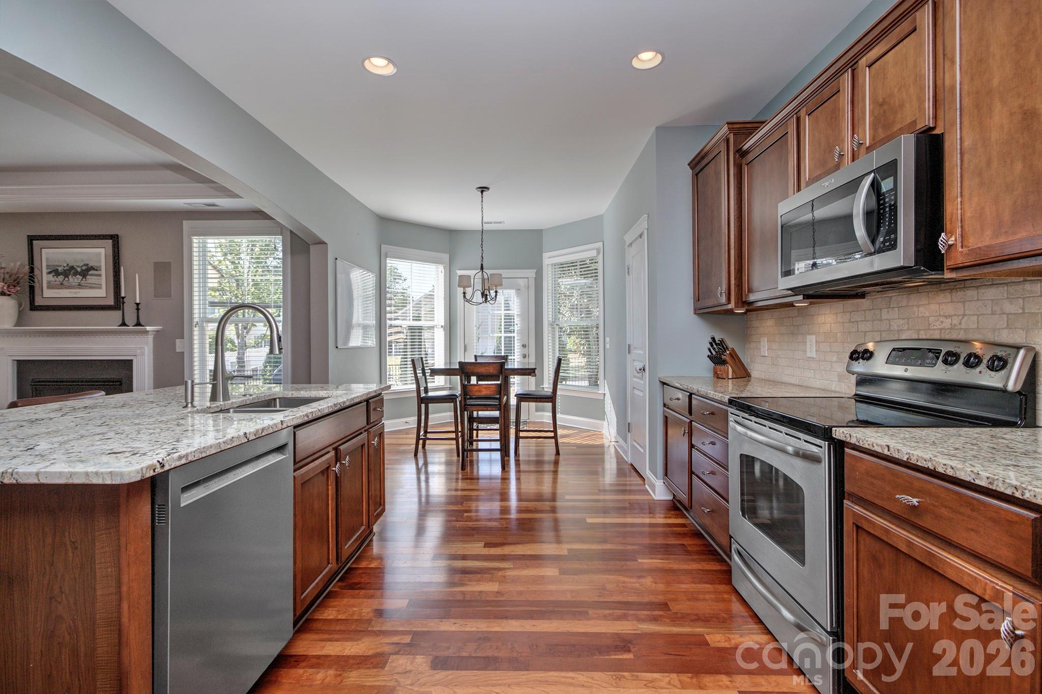 8029 Whitehawk Hill Road Property Photo 5