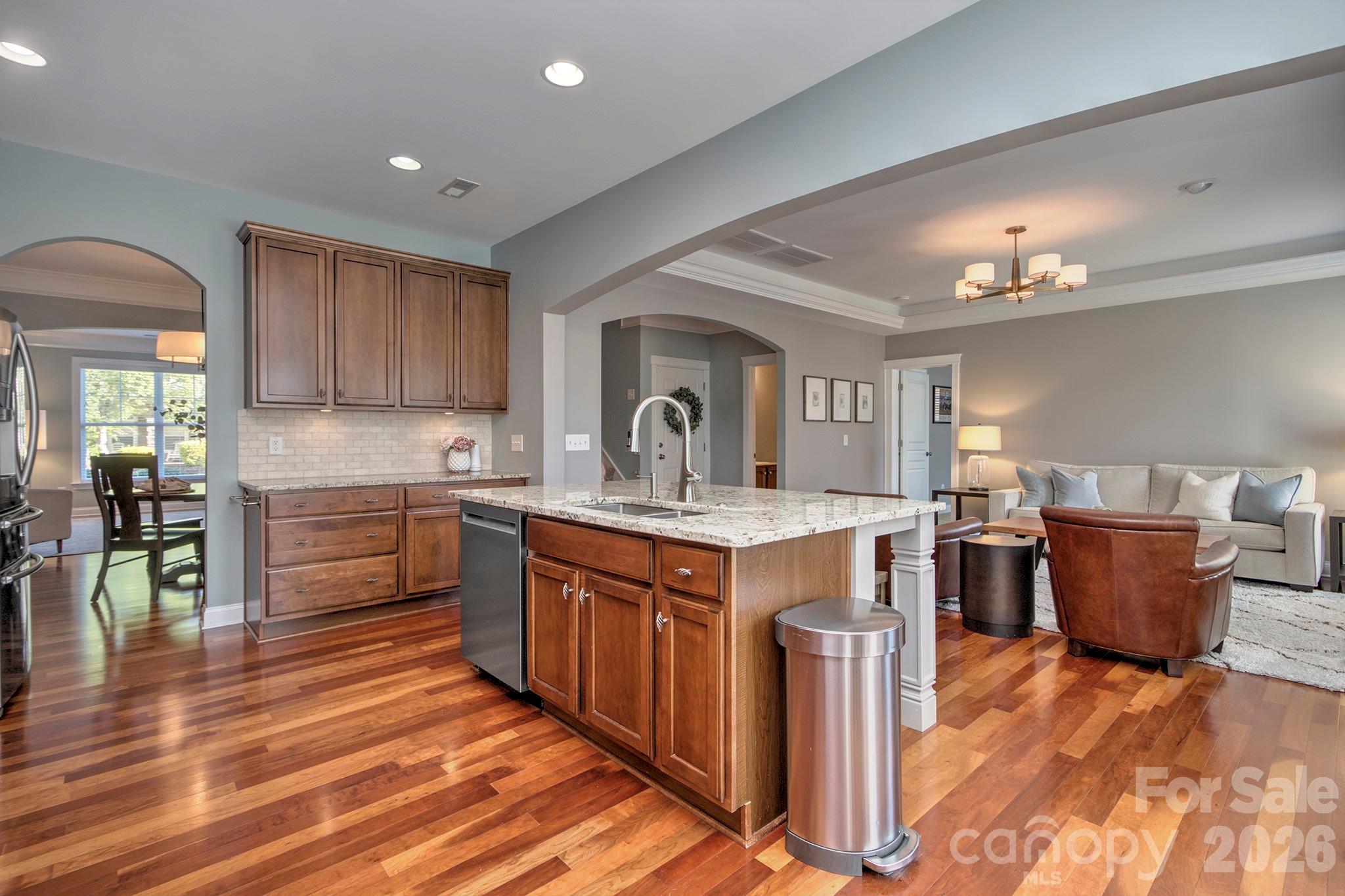 8029 Whitehawk Hill Road Property Photo 6