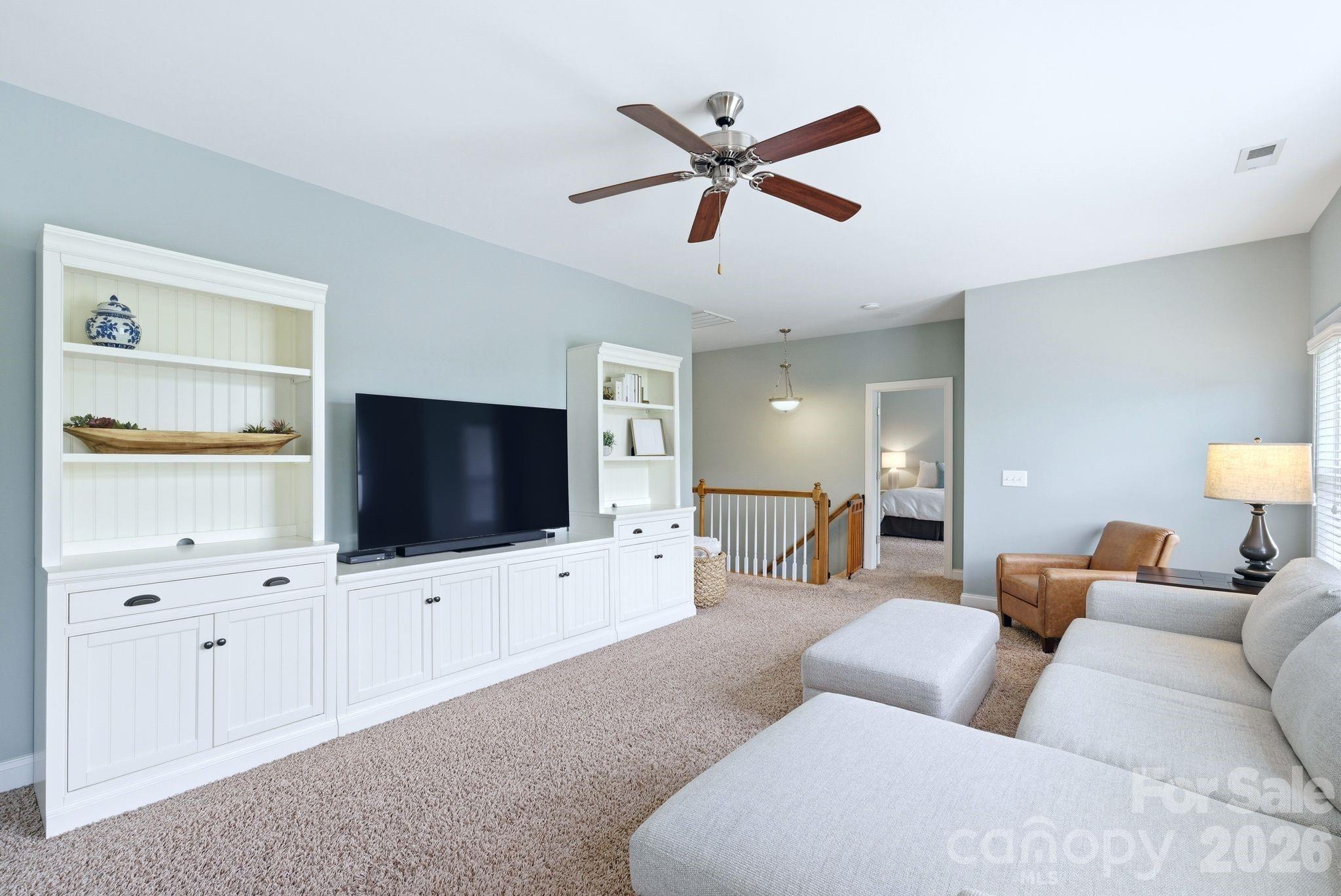 8029 Whitehawk Hill Road Property Photo 17