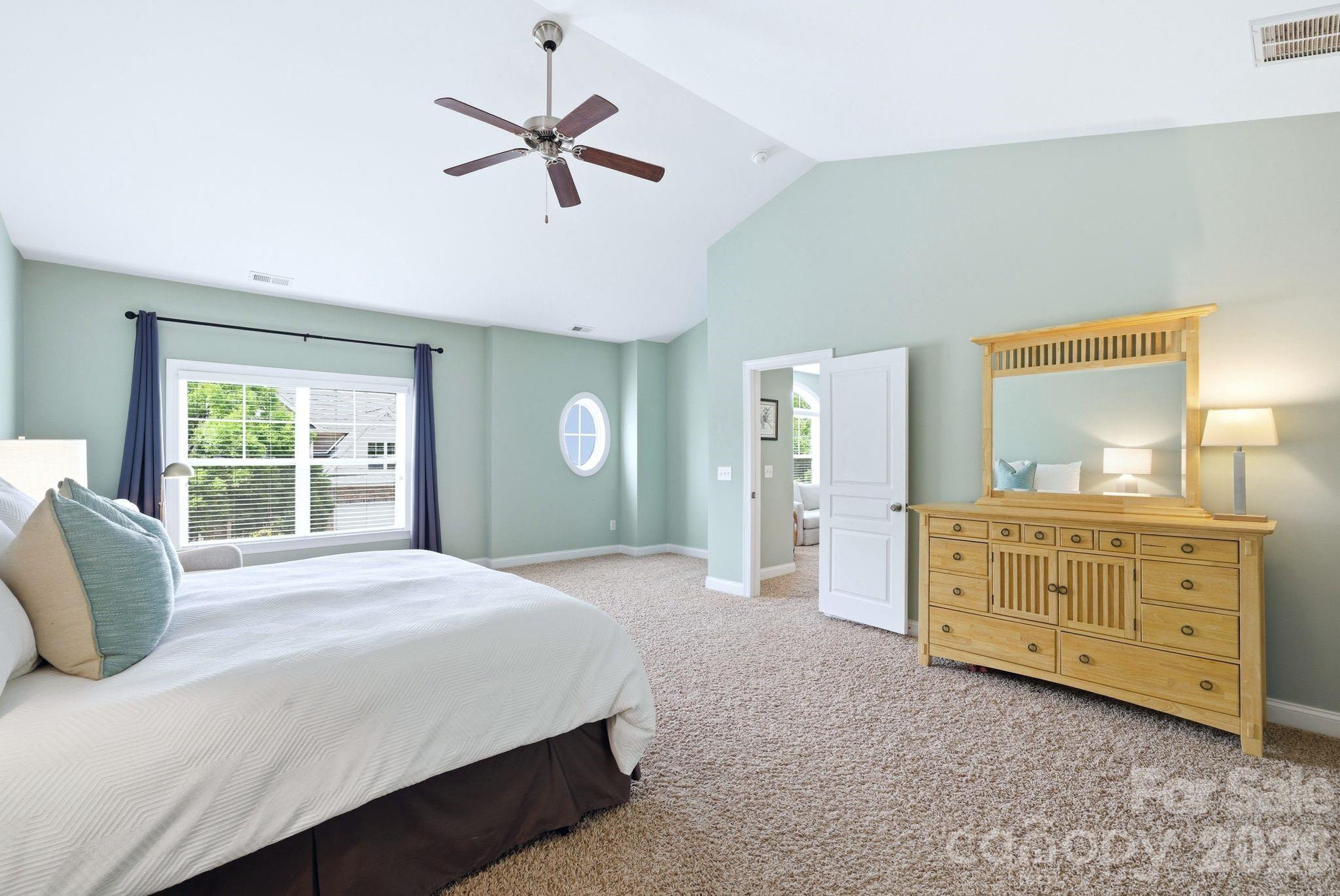 8029 Whitehawk Hill Road Property Photo 19