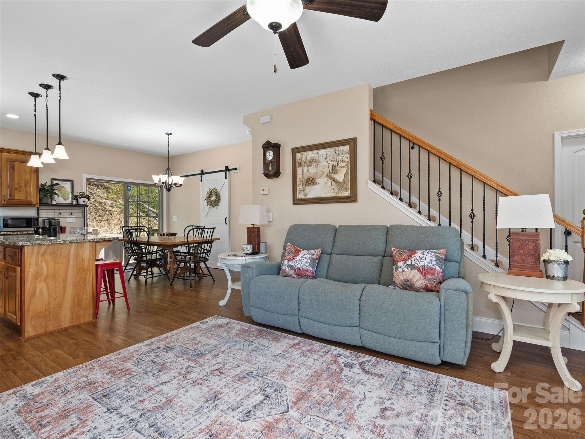 4823 Max Patch Road Property Photo 10