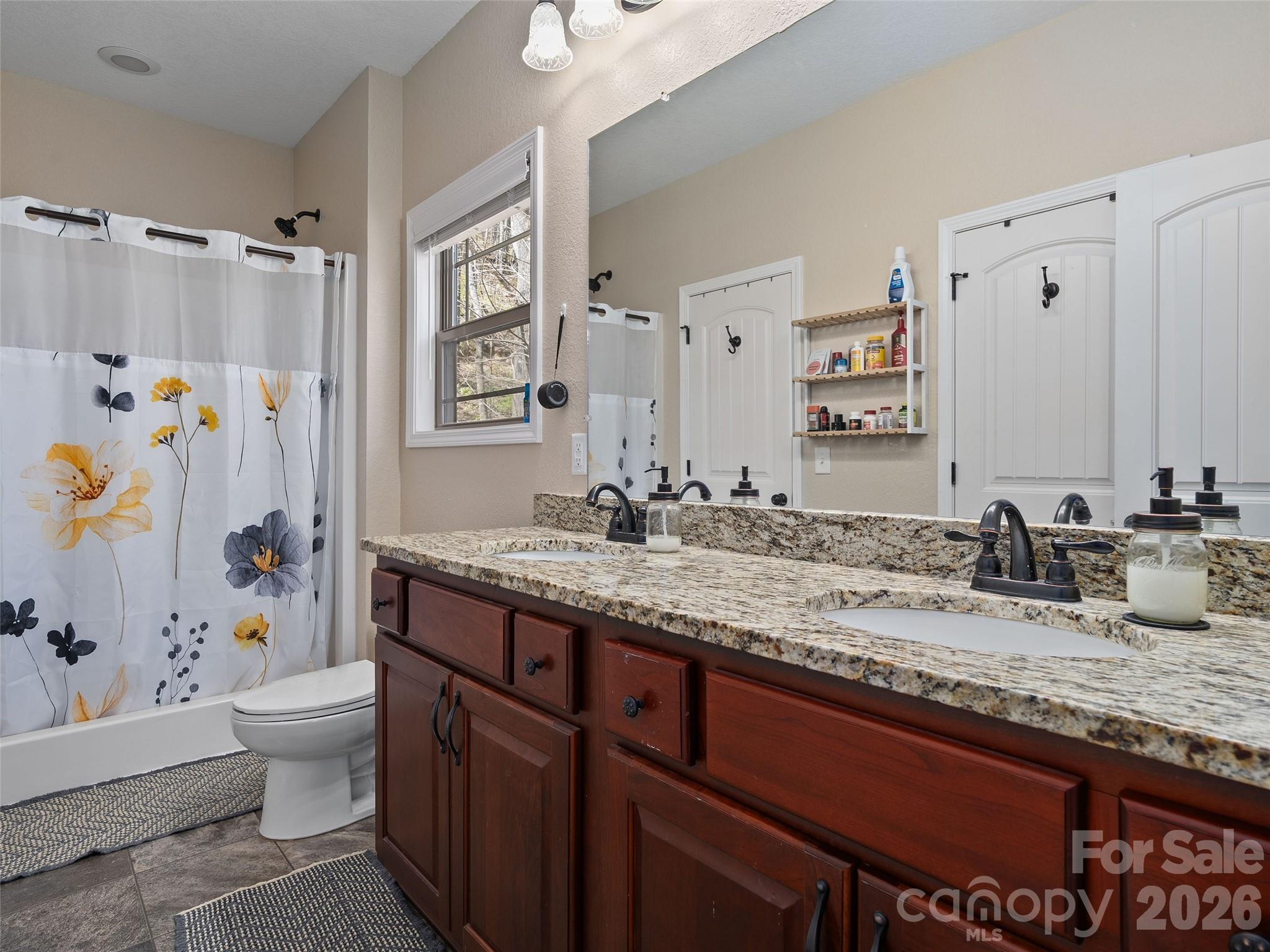 4823 Max Patch Road Property Photo 19