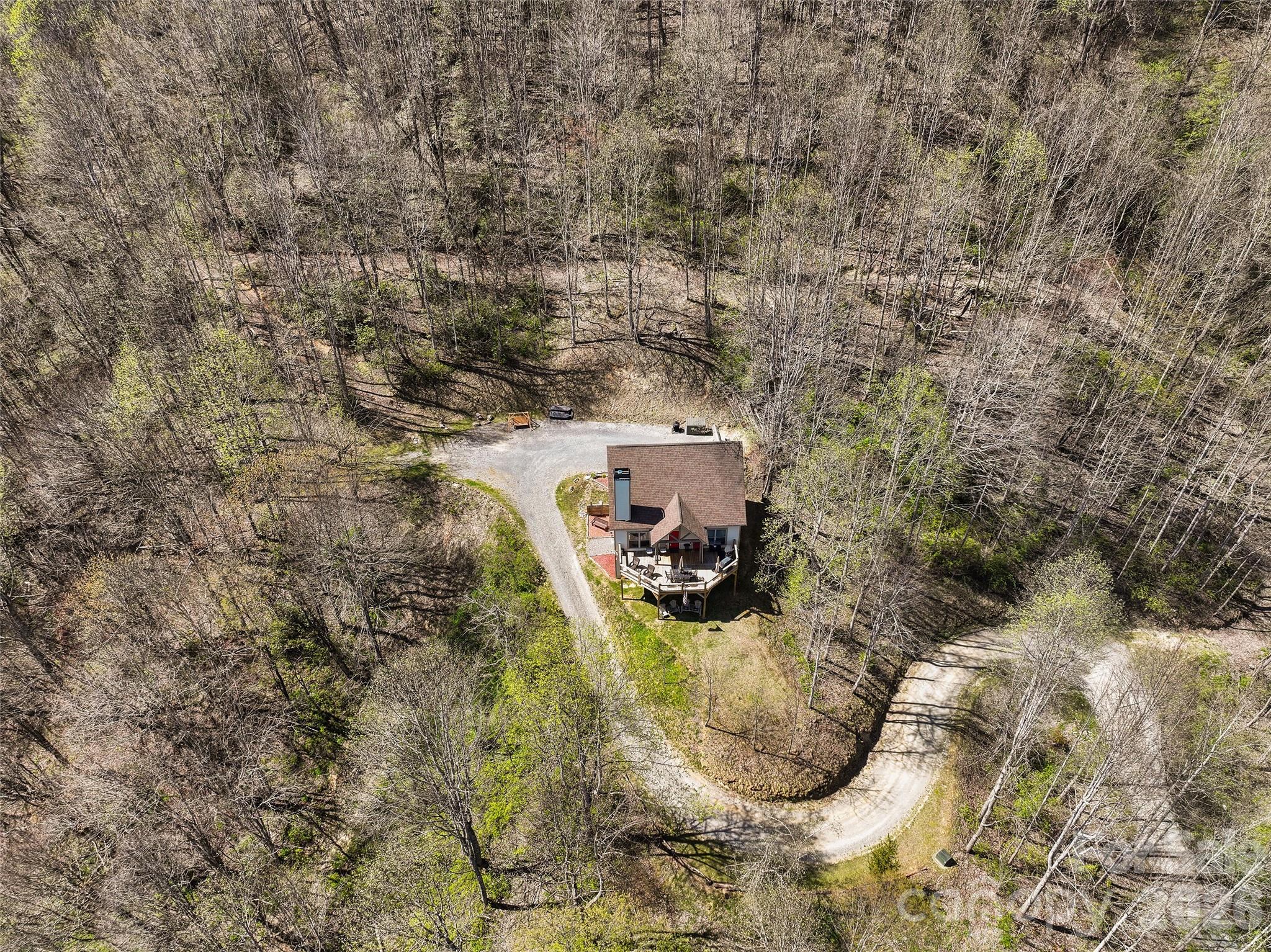 4823 Max Patch Road Property Photo 32
