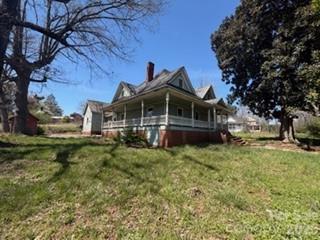 2231 Us 221 Highway Property Photo 2
