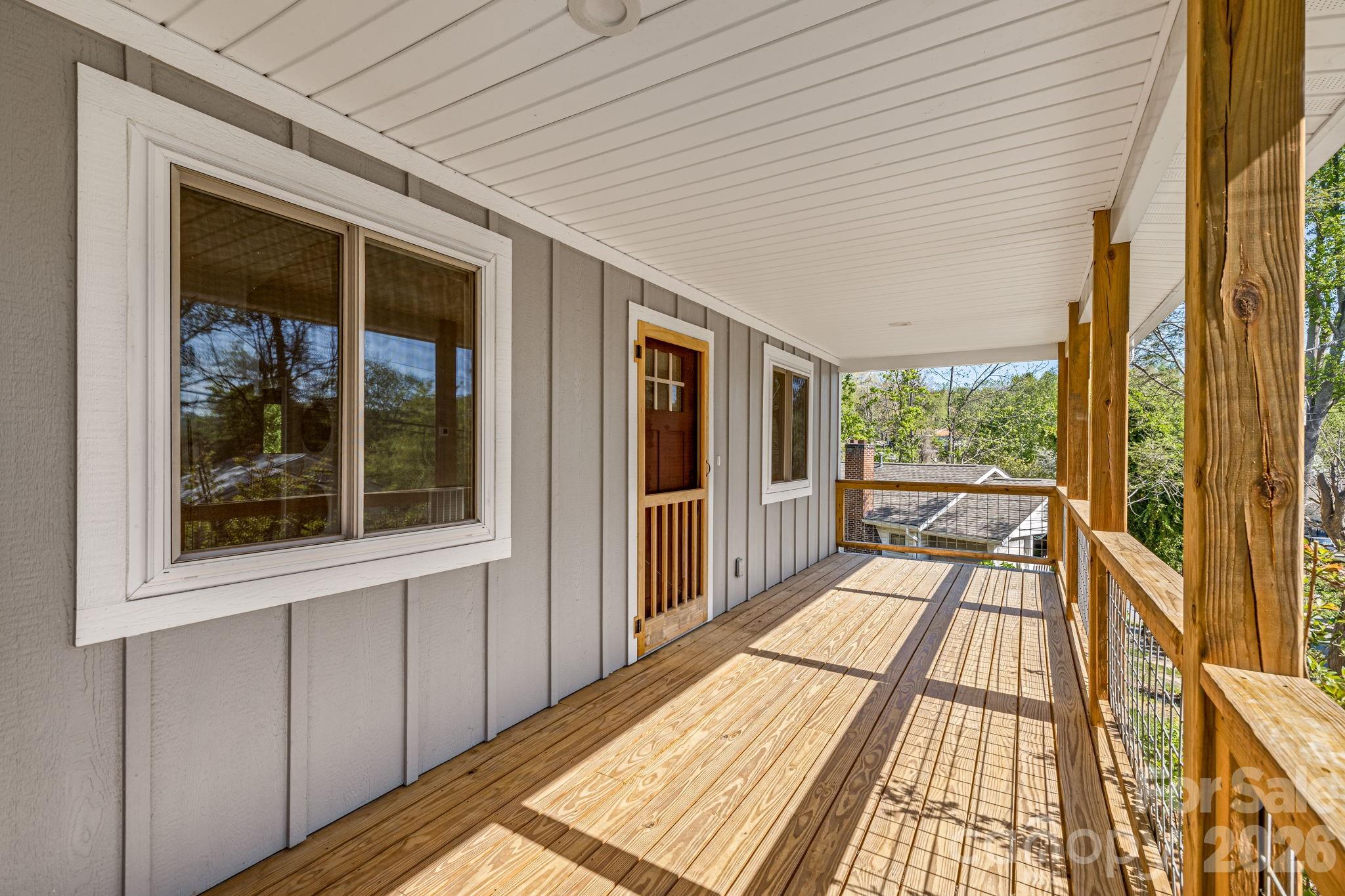 207 Hanover Street Property Photo 4